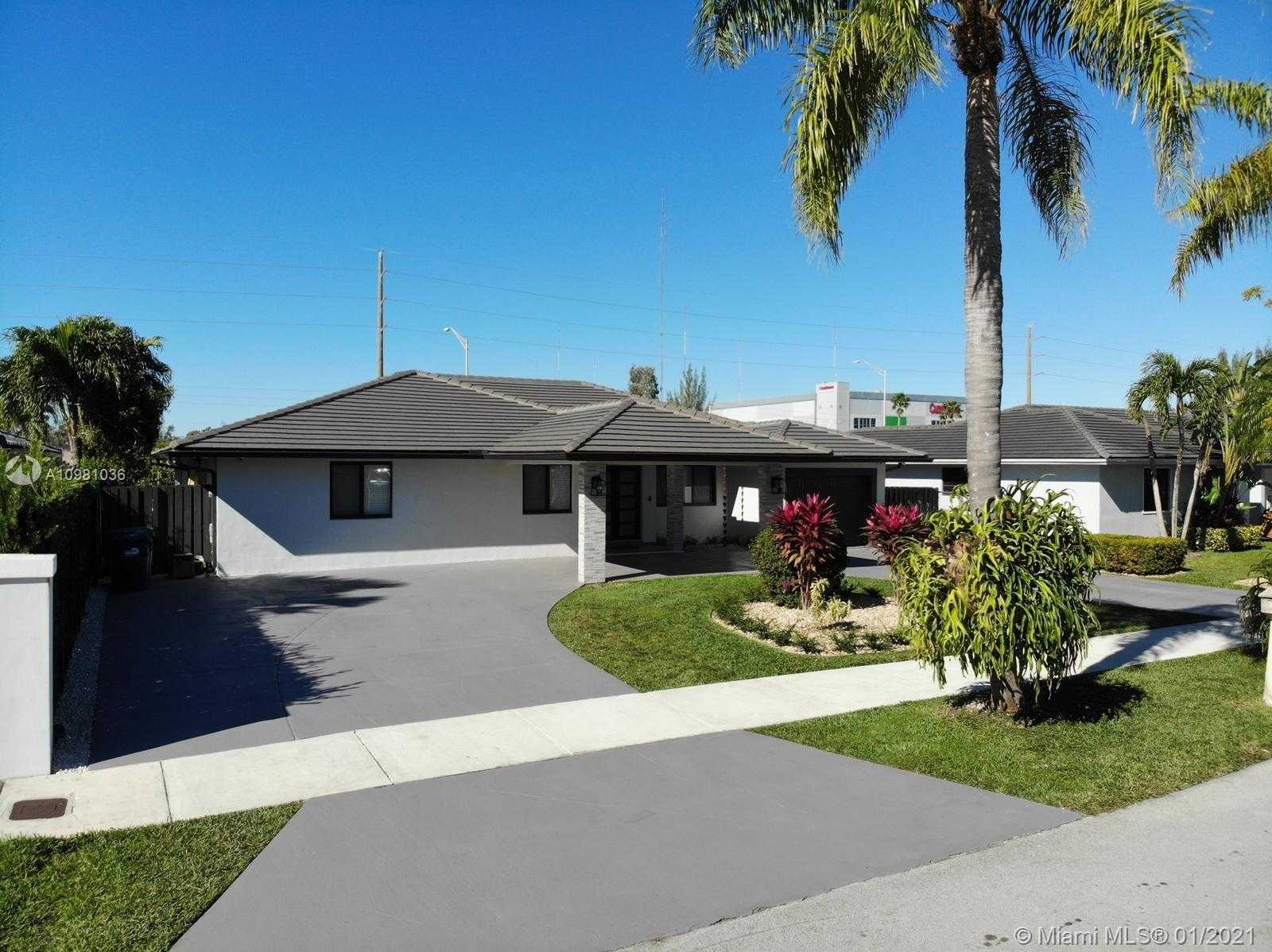 Small Image of 424 NORTH WEST 136TH PL, Unincorporated Dade County Number 5