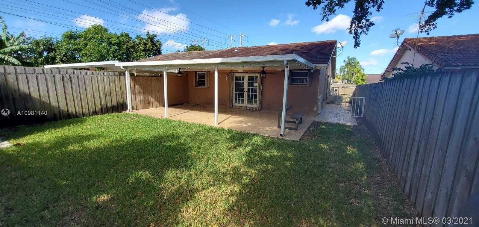 Small Image of 13554 SOUTH WEST 63RD LN, Miami Number 2