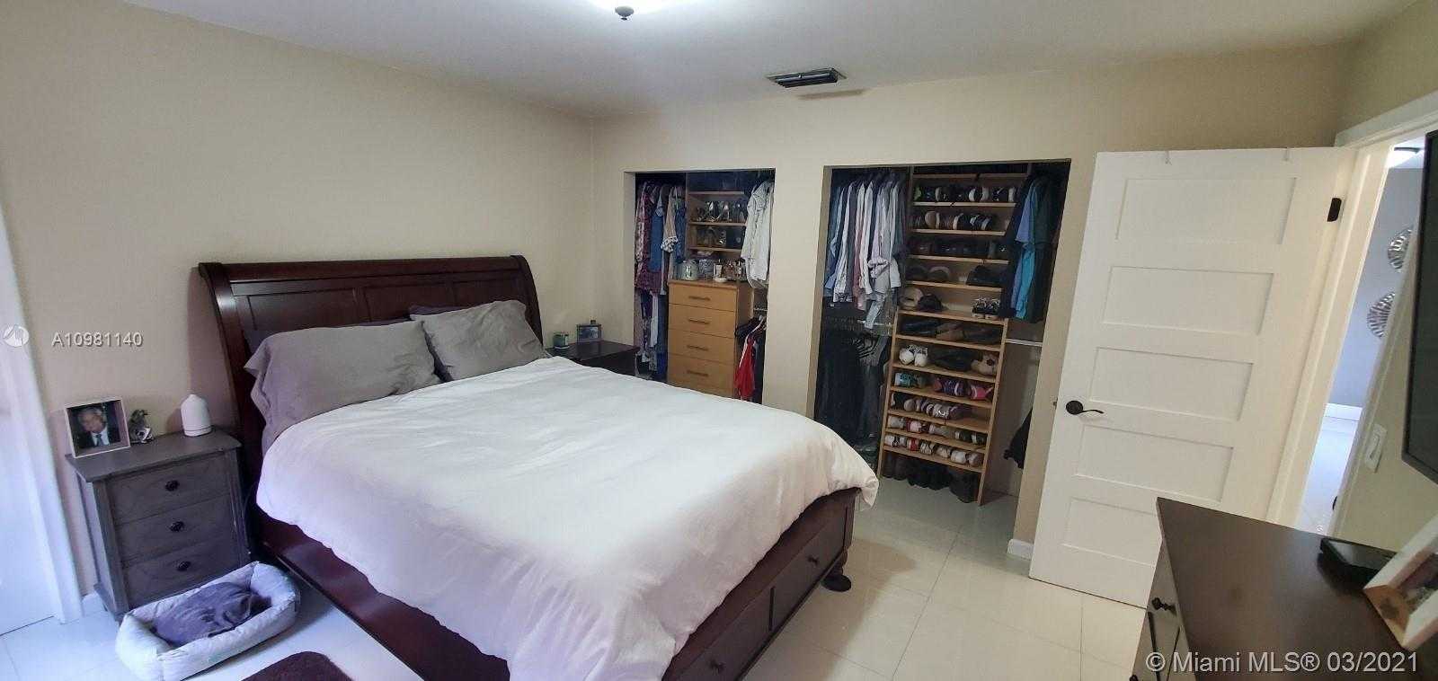 Small Image of 13554 SOUTH WEST 63RD LN, Miami Number 6