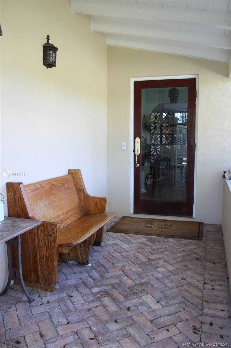 Small Image of 9550 NORTH WEST 1ST AVE, Miami Shores Number 14