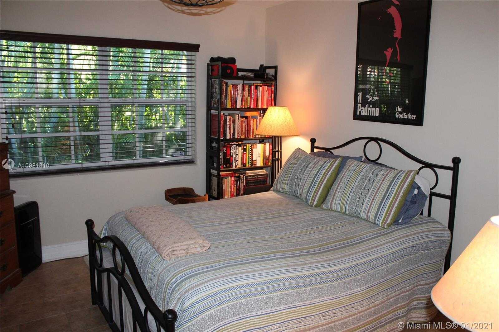 Small Image of 9550 NORTH WEST 1ST AVE, Miami Shores Number 9