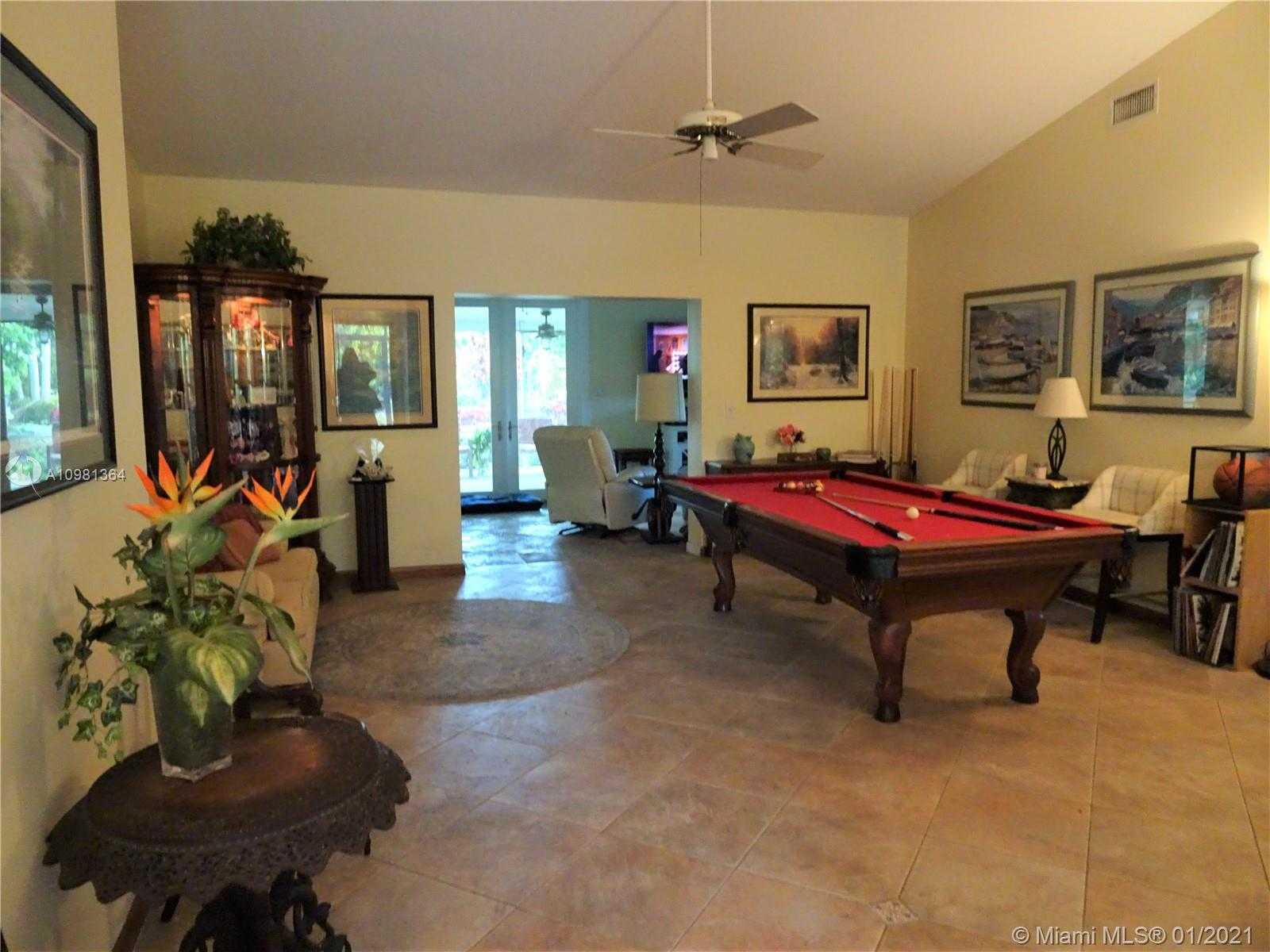 Small Image of 24280 SOUTH WEST 182 AVE, Homestead Number 12