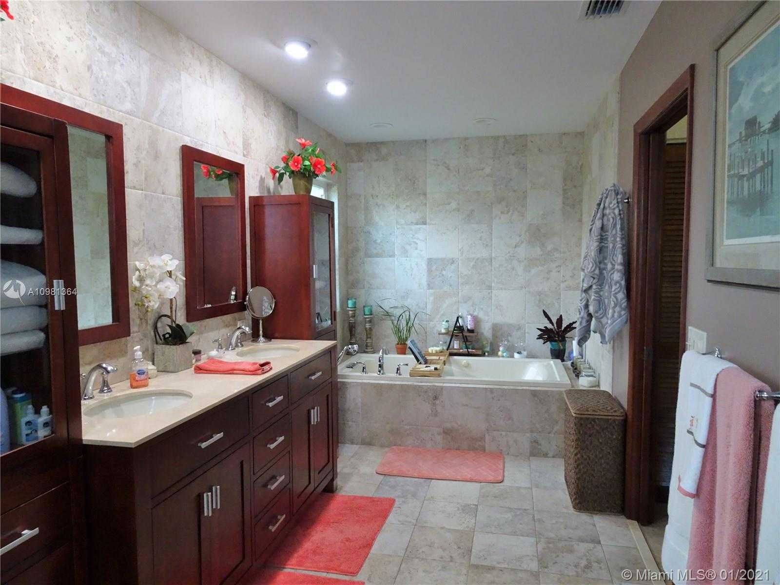 Small Image of 24280 SOUTH WEST 182 AVE, Homestead Number 22