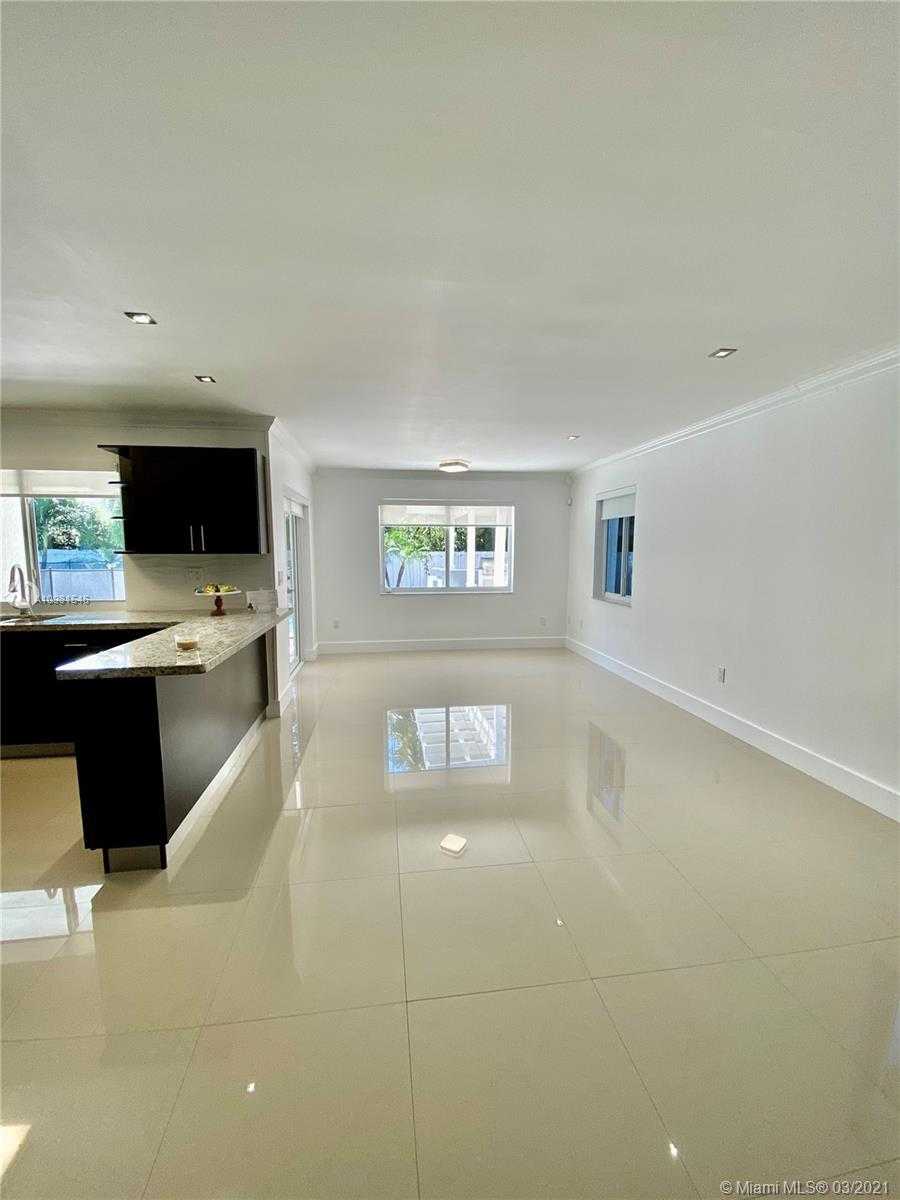 Small Image of 7916 NORTH WEST 162ND ST, Miami Lakes Number 12