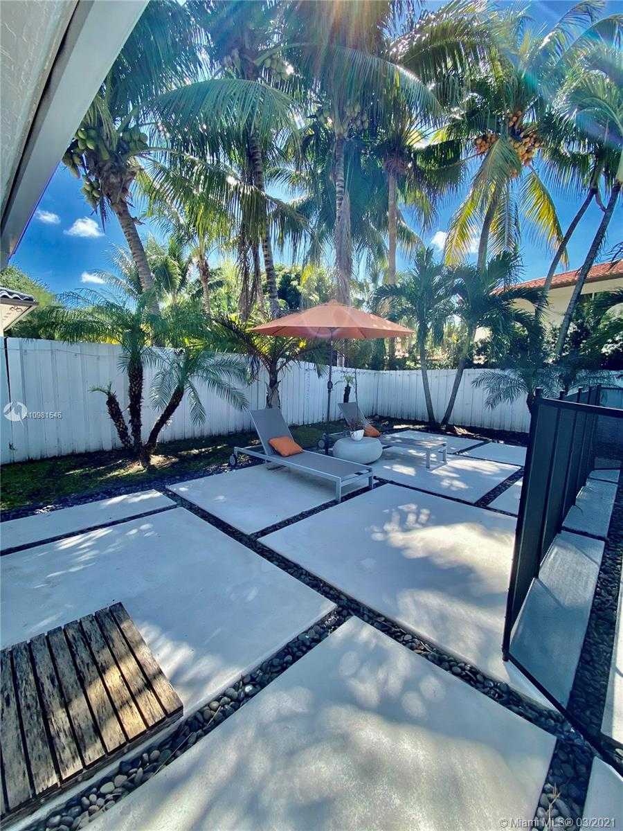 Small Image of 7916 NORTH WEST 162ND ST, Miami Lakes Number 20