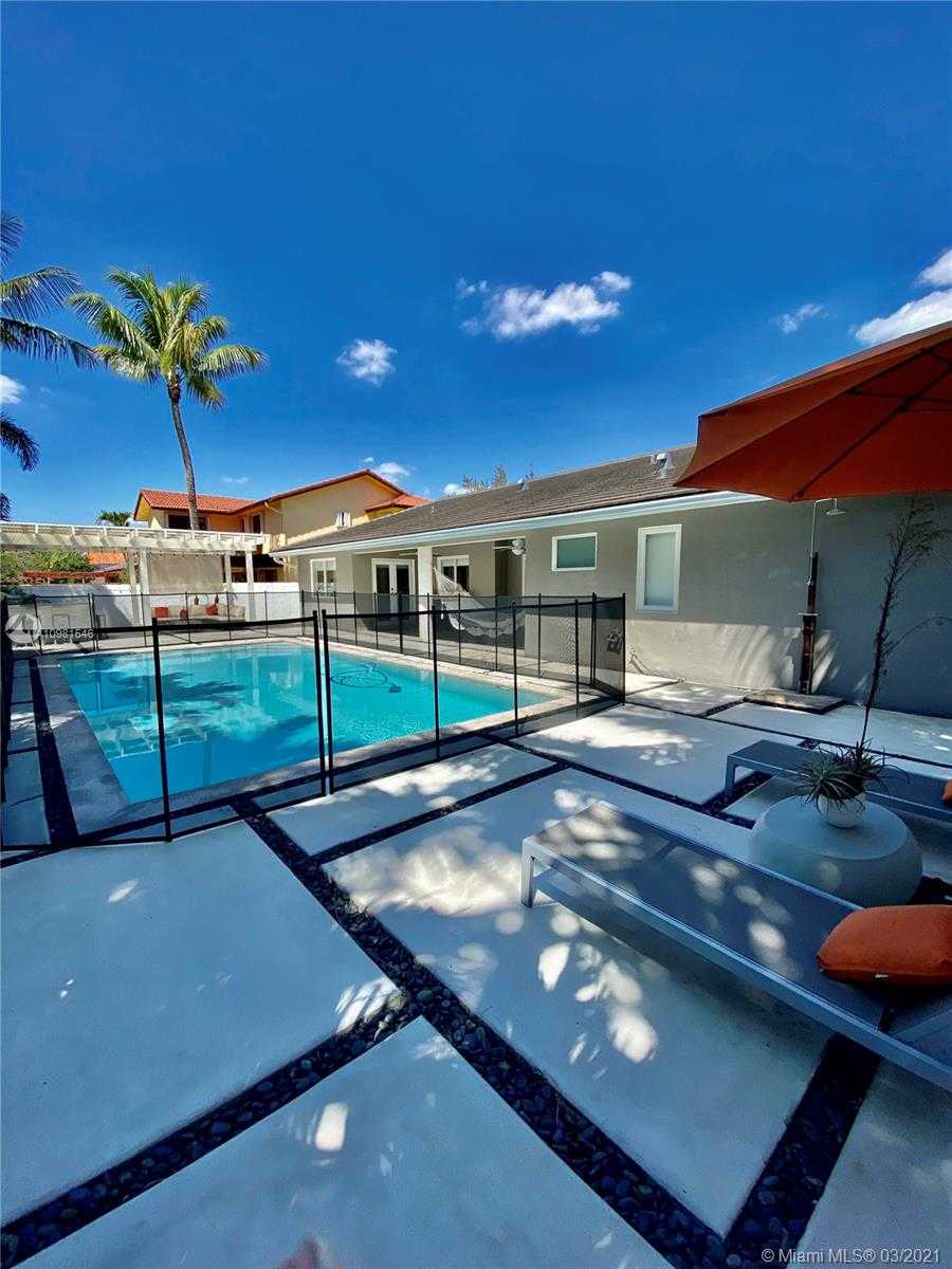 Small Image of 7916 NORTH WEST 162ND ST, Miami Lakes Number 21