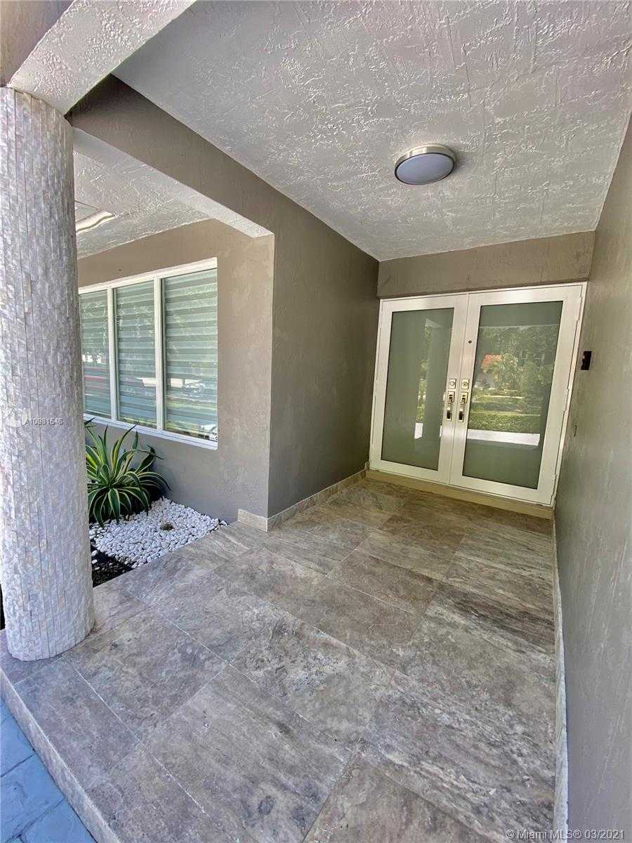 Small Image of 7916 NORTH WEST 162ND ST, Miami Lakes Number 3