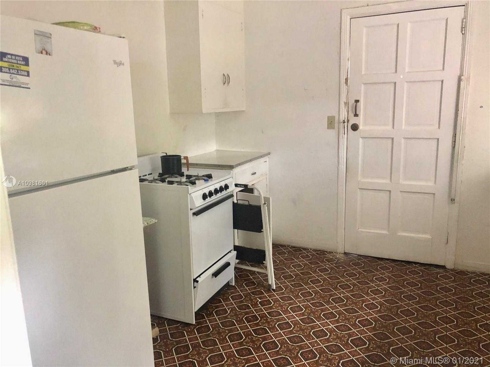 Small Image of 357 SOUTH WEST 18TH TER, Miami Number 18