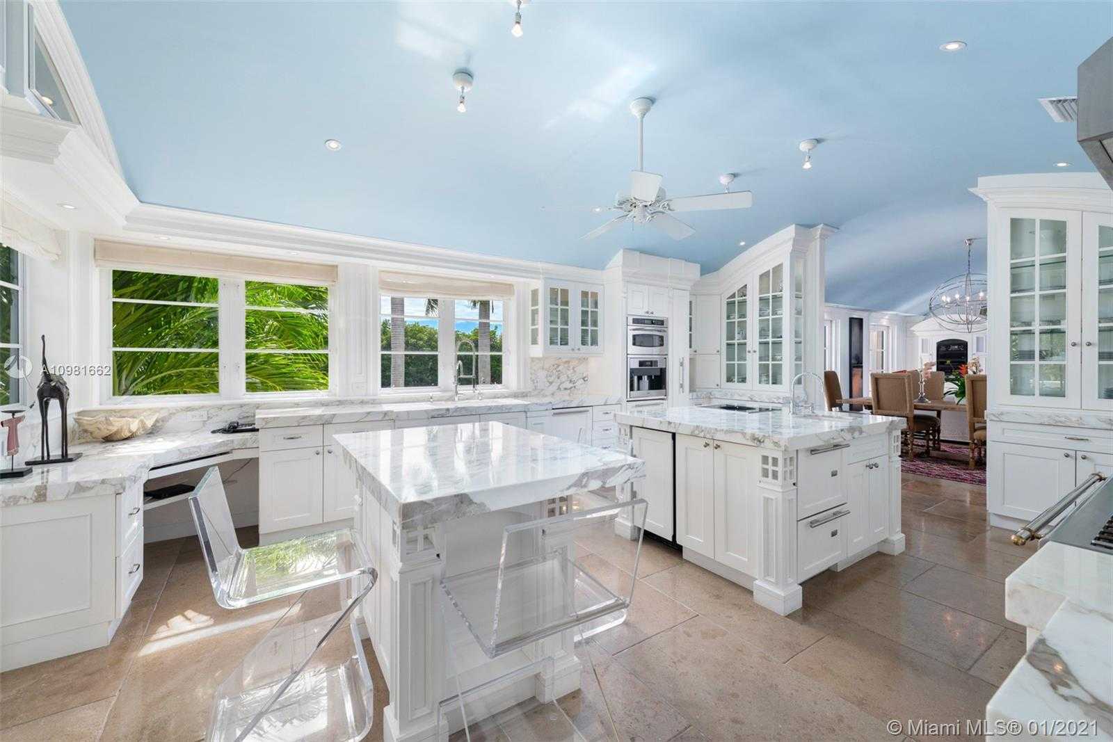 Small Image of 100 CAPE FLORIDA DR, Key Biscayne Number 31
