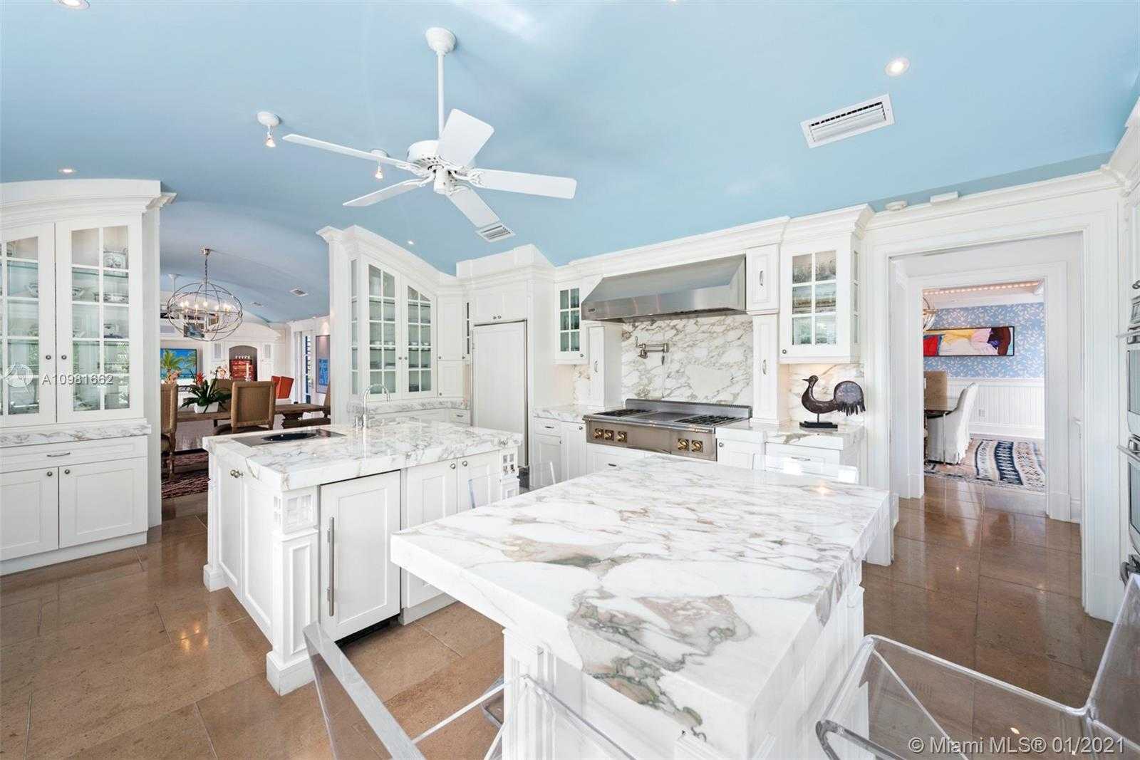 Small Image of 100 CAPE FLORIDA DR, Key Biscayne Number 32