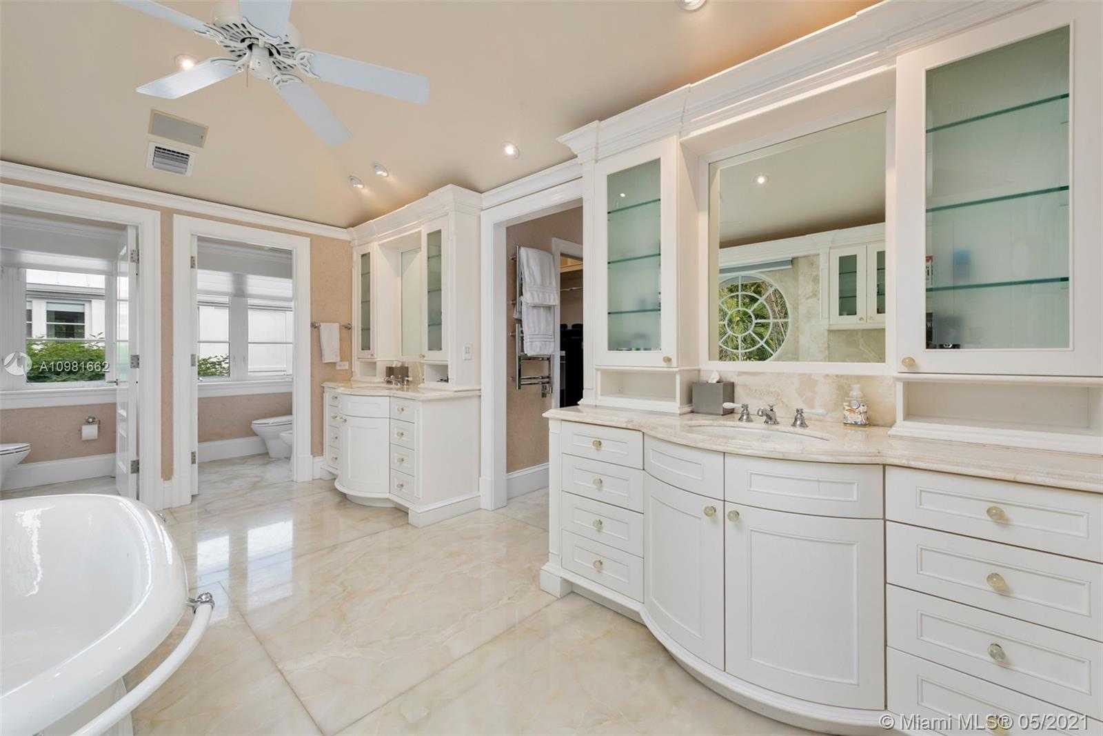 Small Image of 100 CAPE FLORIDA DR, Key Biscayne Number 45
