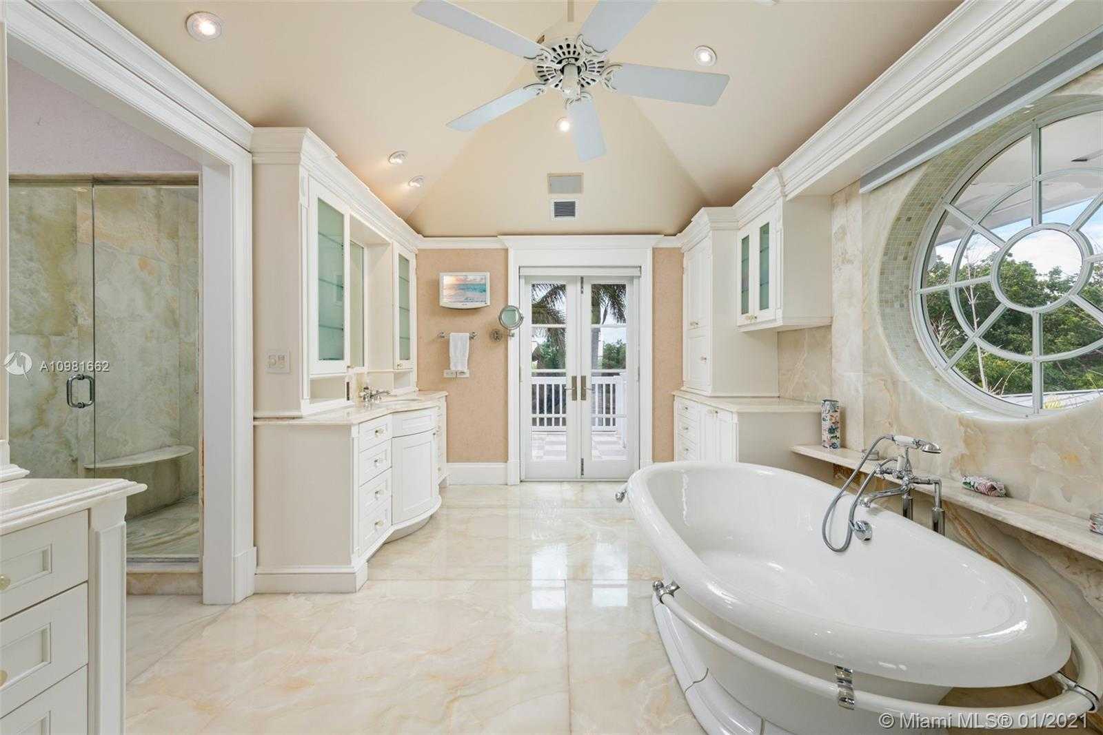 Small Image of 100 CAPE FLORIDA DR, Key Biscayne Number 46