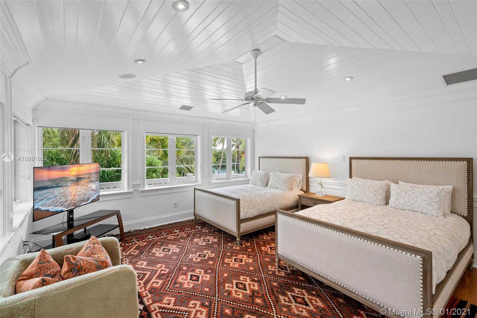 Small Image of 100 CAPE FLORIDA DR, Key Biscayne Number 49