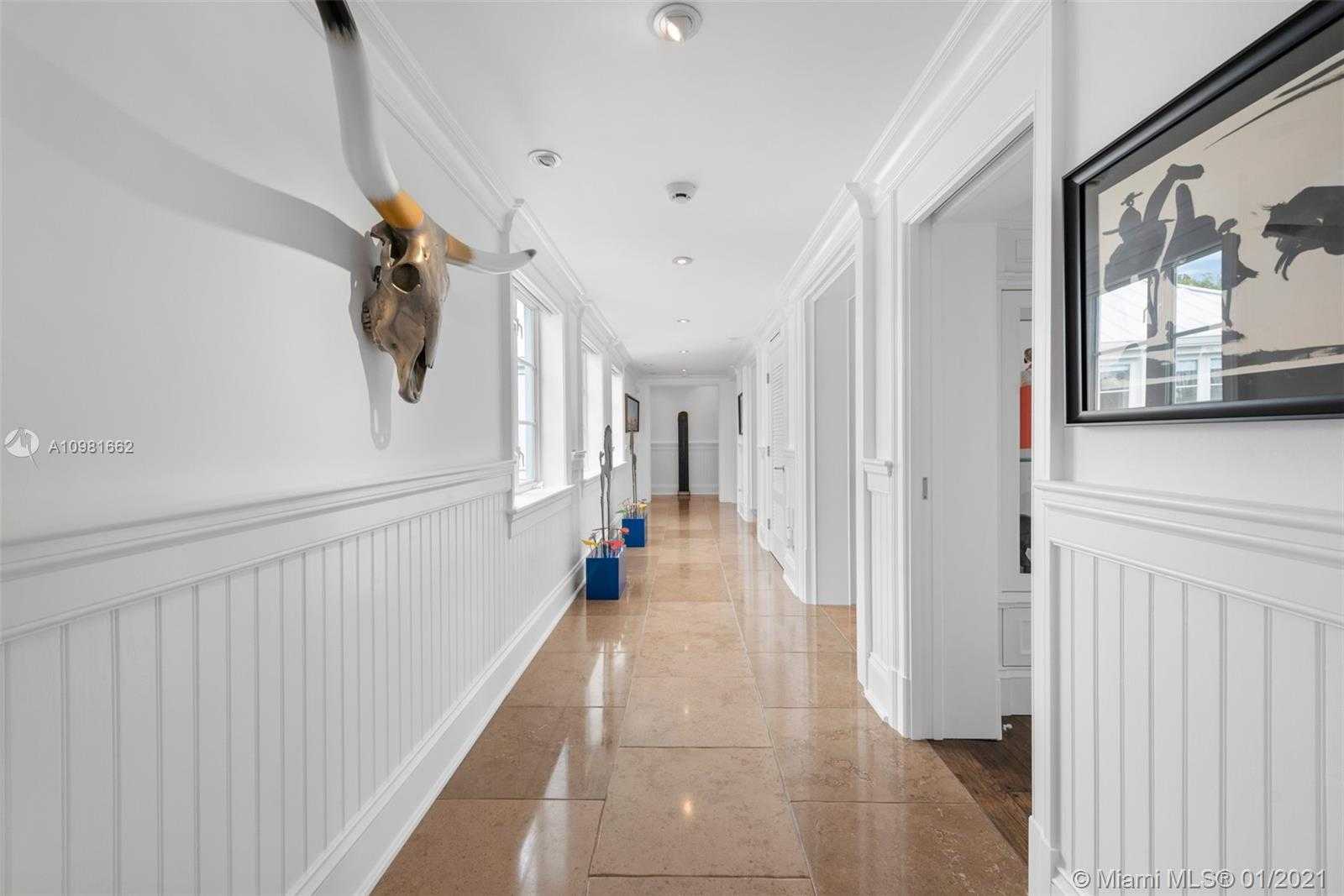 Small Image of 100 CAPE FLORIDA DR, Key Biscayne Number 53