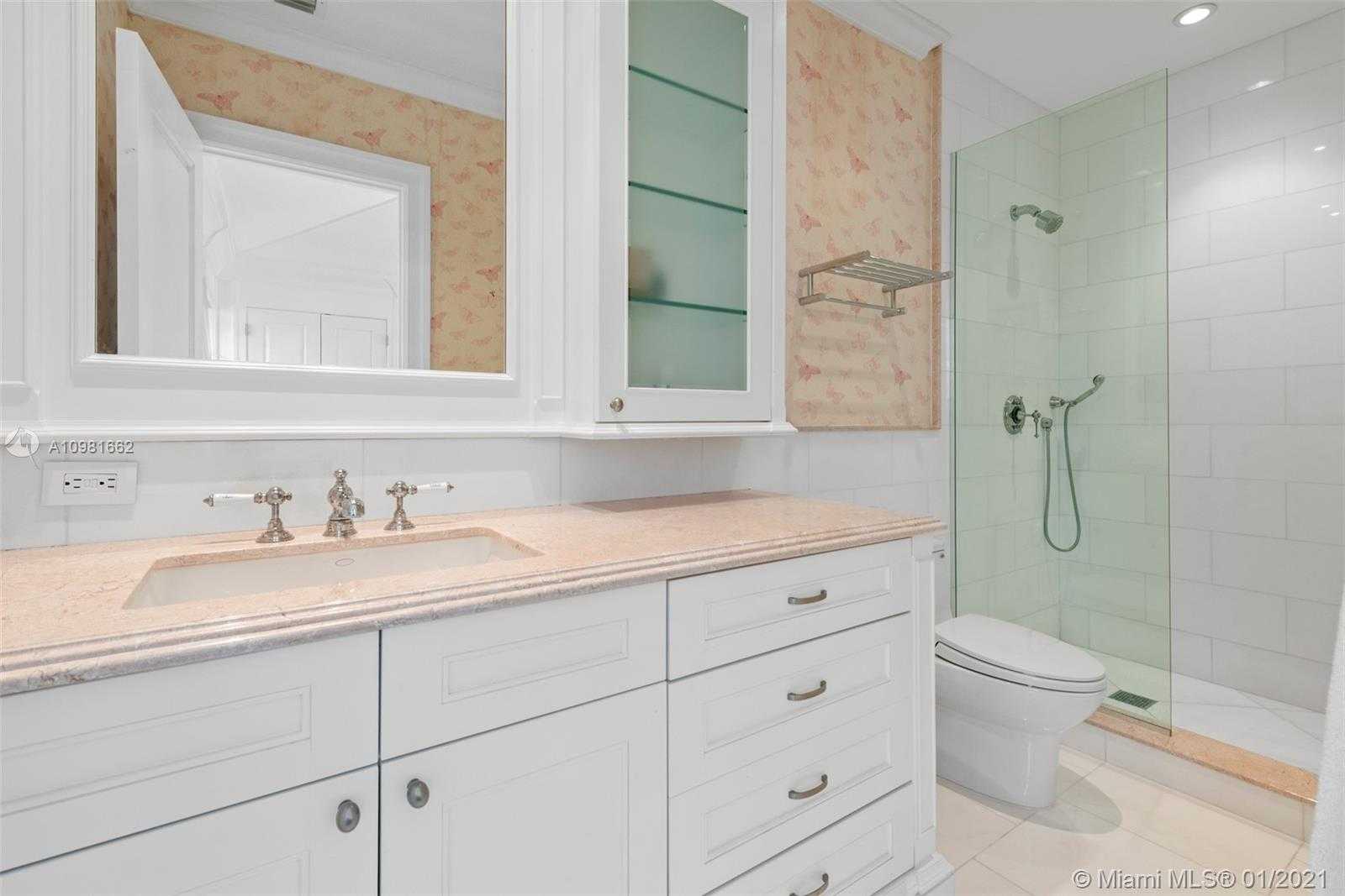 Small Image of 100 CAPE FLORIDA DR, Key Biscayne Number 54