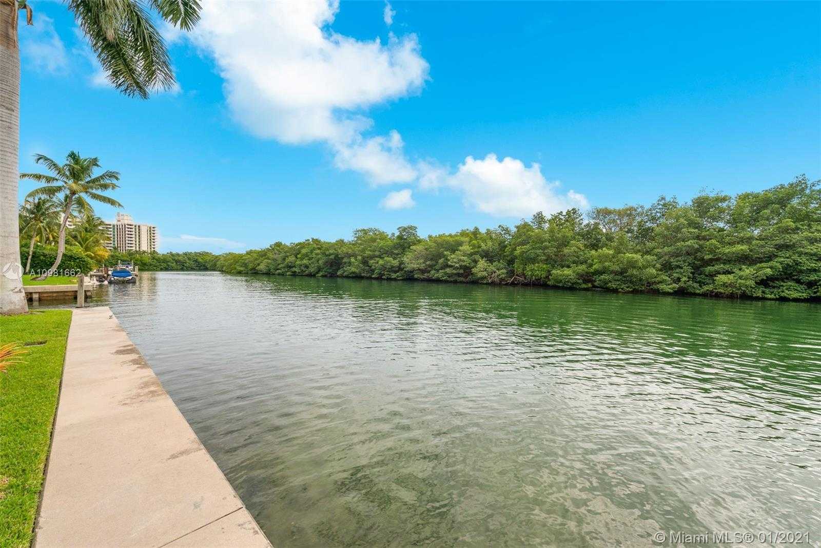Small Image of 100 CAPE FLORIDA DR, Key Biscayne Number 7