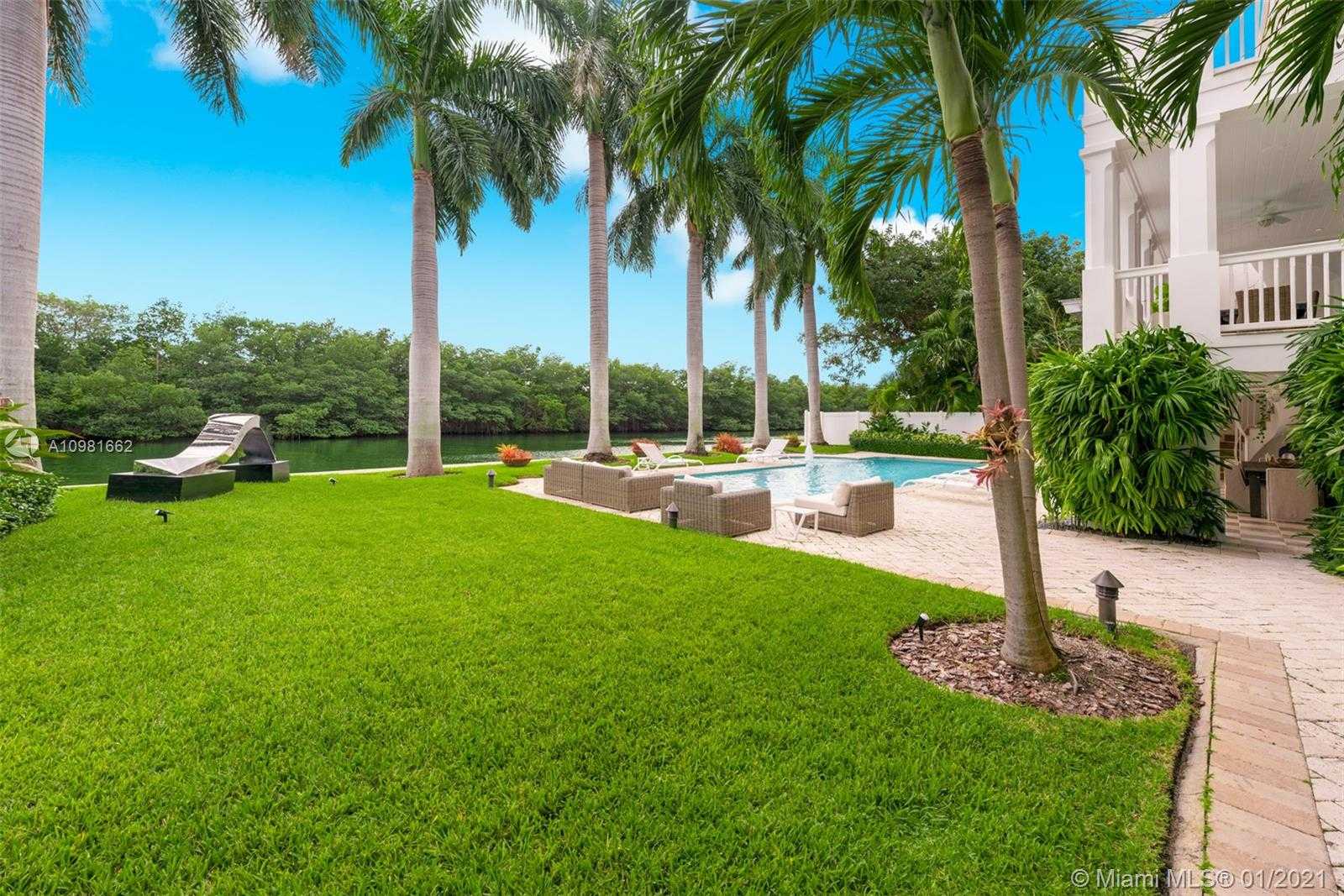 Small Image of 100 CAPE FLORIDA DR, Key Biscayne Number 8