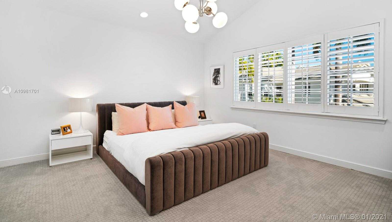 Small Image of 20006 NORTH EAST 36TH PL, Aventura Number 22
