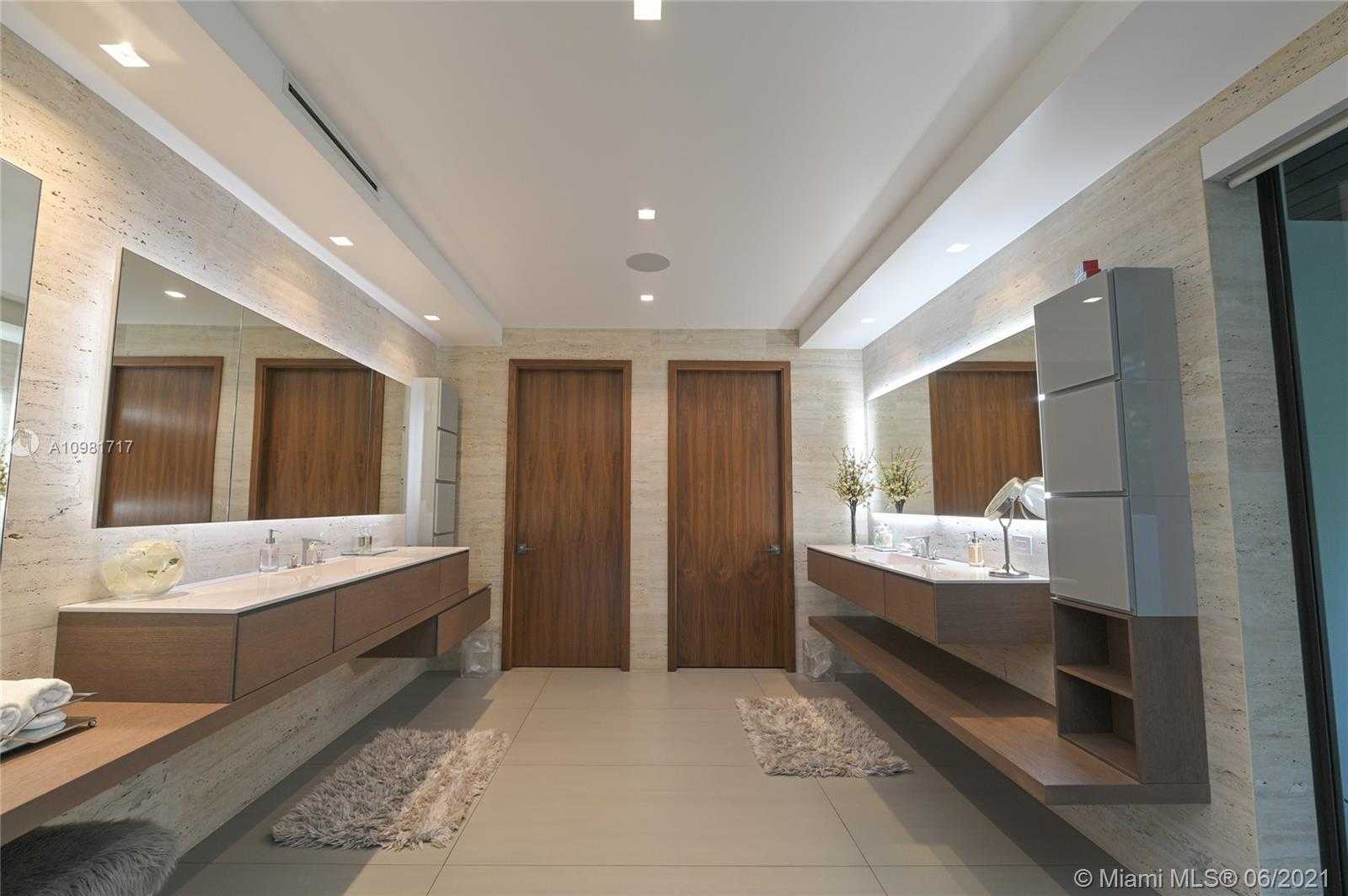 Small Image of 16111 ABERDEEN WAY, Miami Lakes Number 18