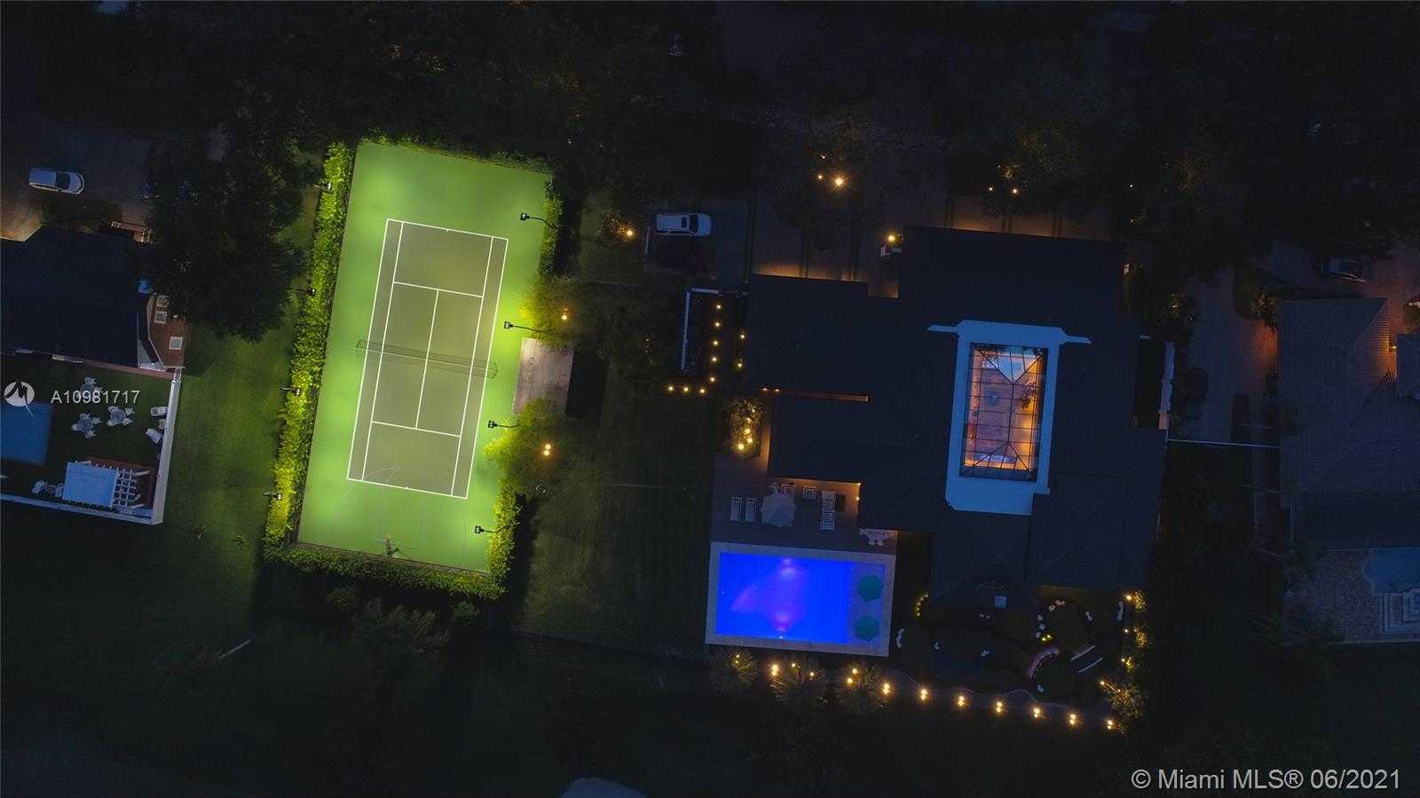 Small Image of 16111 ABERDEEN WAY, Miami Lakes Number 37