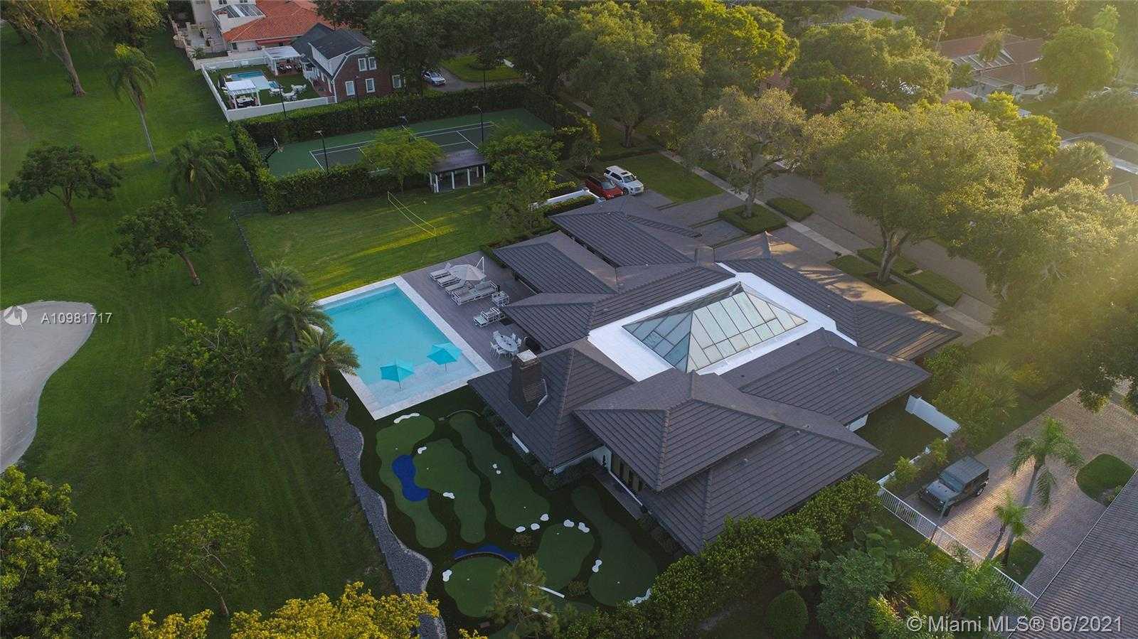 Small Image of 16111 ABERDEEN WAY, Miami Lakes Number 5