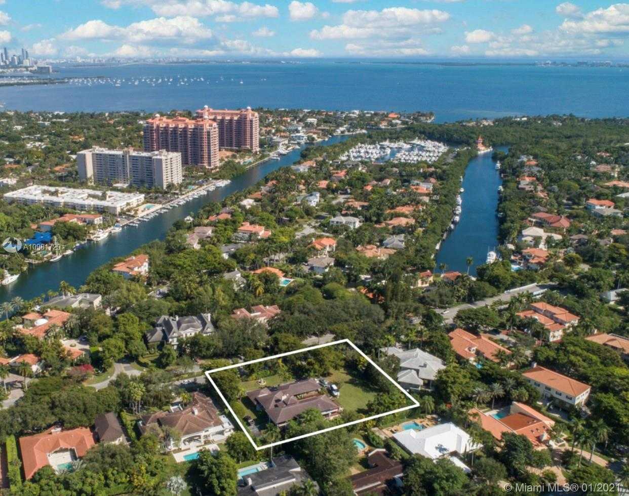 Small Image of 260 COCOPLUM RD, Coral Gables Number 4
