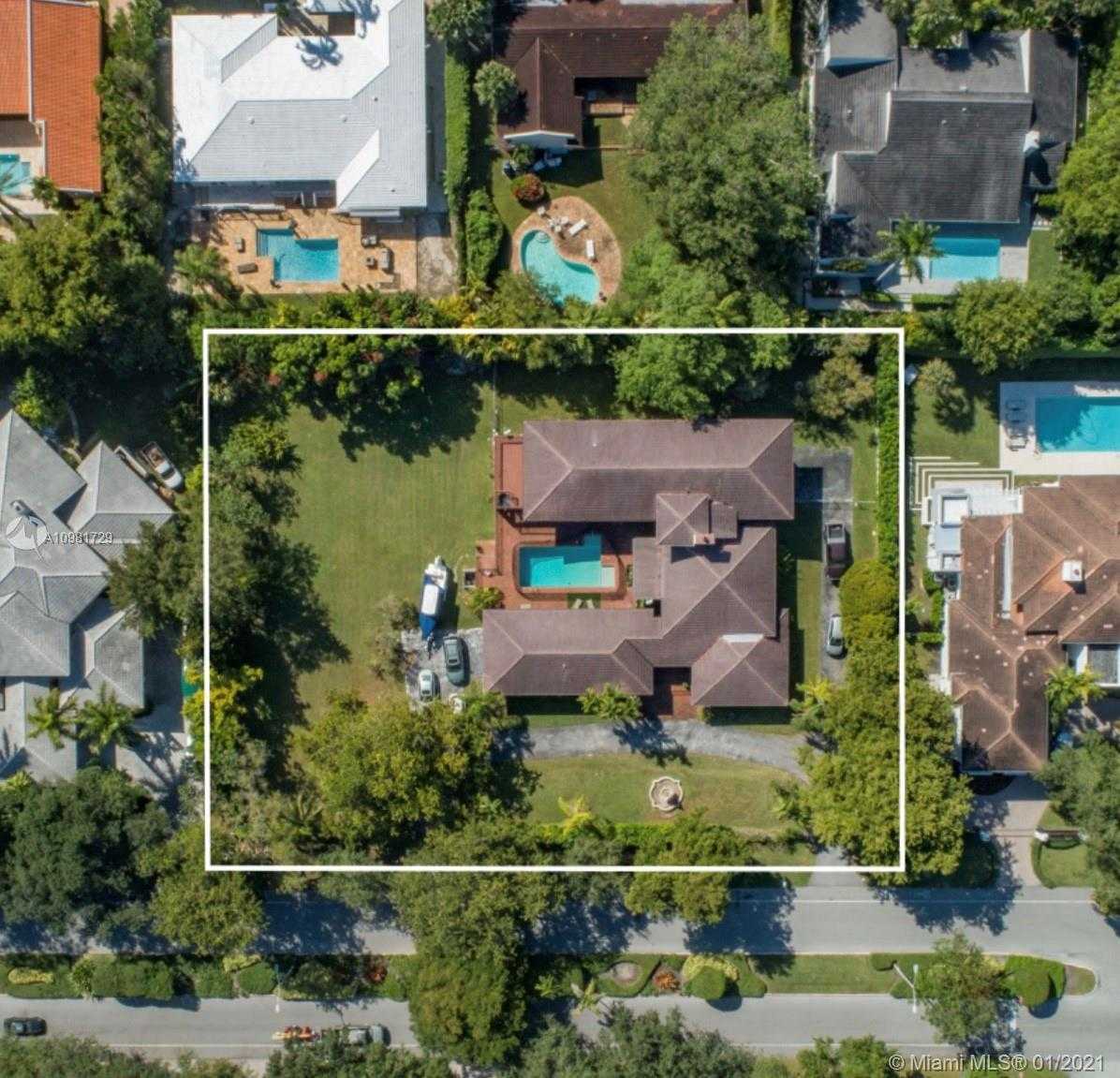 Small Image of 260 COCOPLUM RD, Coral Gables Number 7