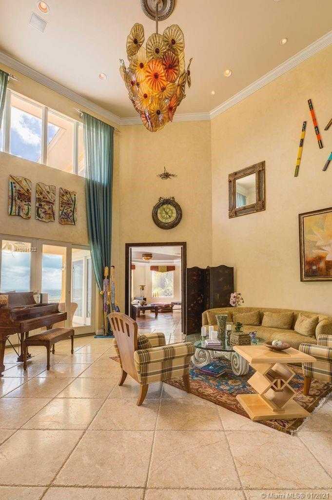 Small Image of 550 OCEAN CAY DR, Other City - In The State Of Florida Number 23