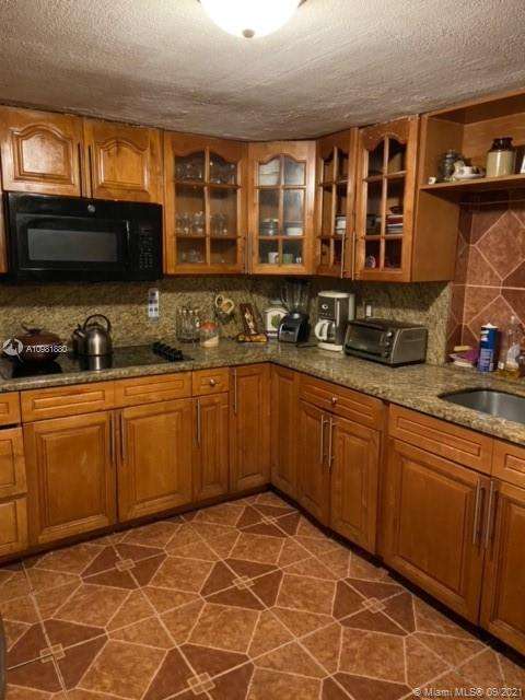 Small Image of 1421 SOUTH WEST 68TH BLVD, Pembroke Pines Number 4