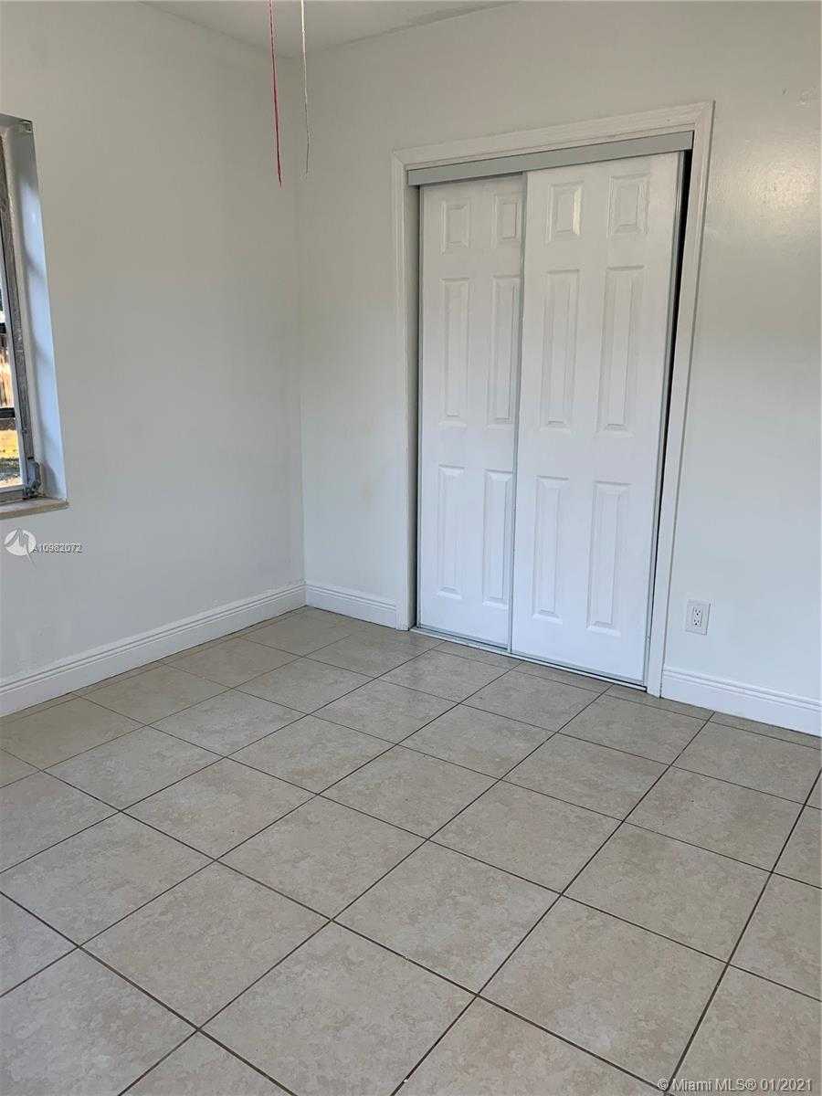 Small Image of 580 NORTH WEST 133RD ST, North Miami Number 10