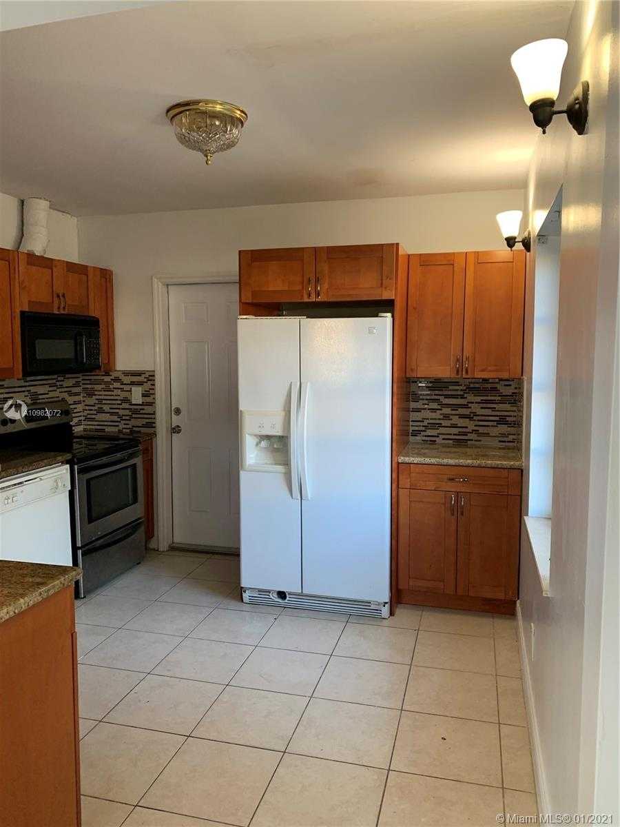 Small Image of 580 NORTH WEST 133RD ST, North Miami Number 13