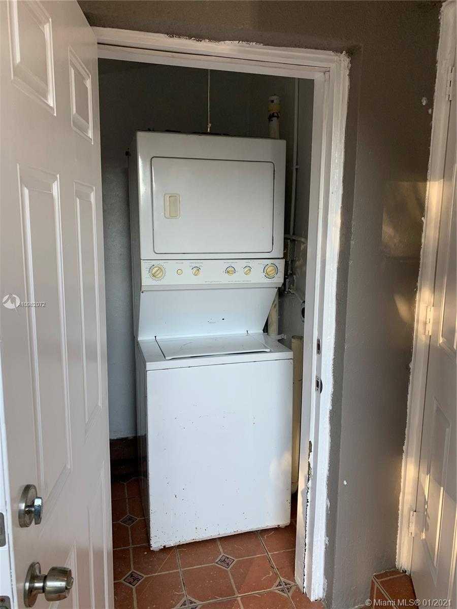 Small Image of 580 NORTH WEST 133RD ST, North Miami Number 17