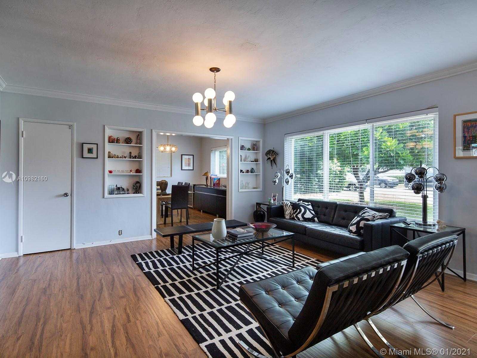Small Image of 10658 NORTH EAST 11TH AVE, Miami Shores Number 17