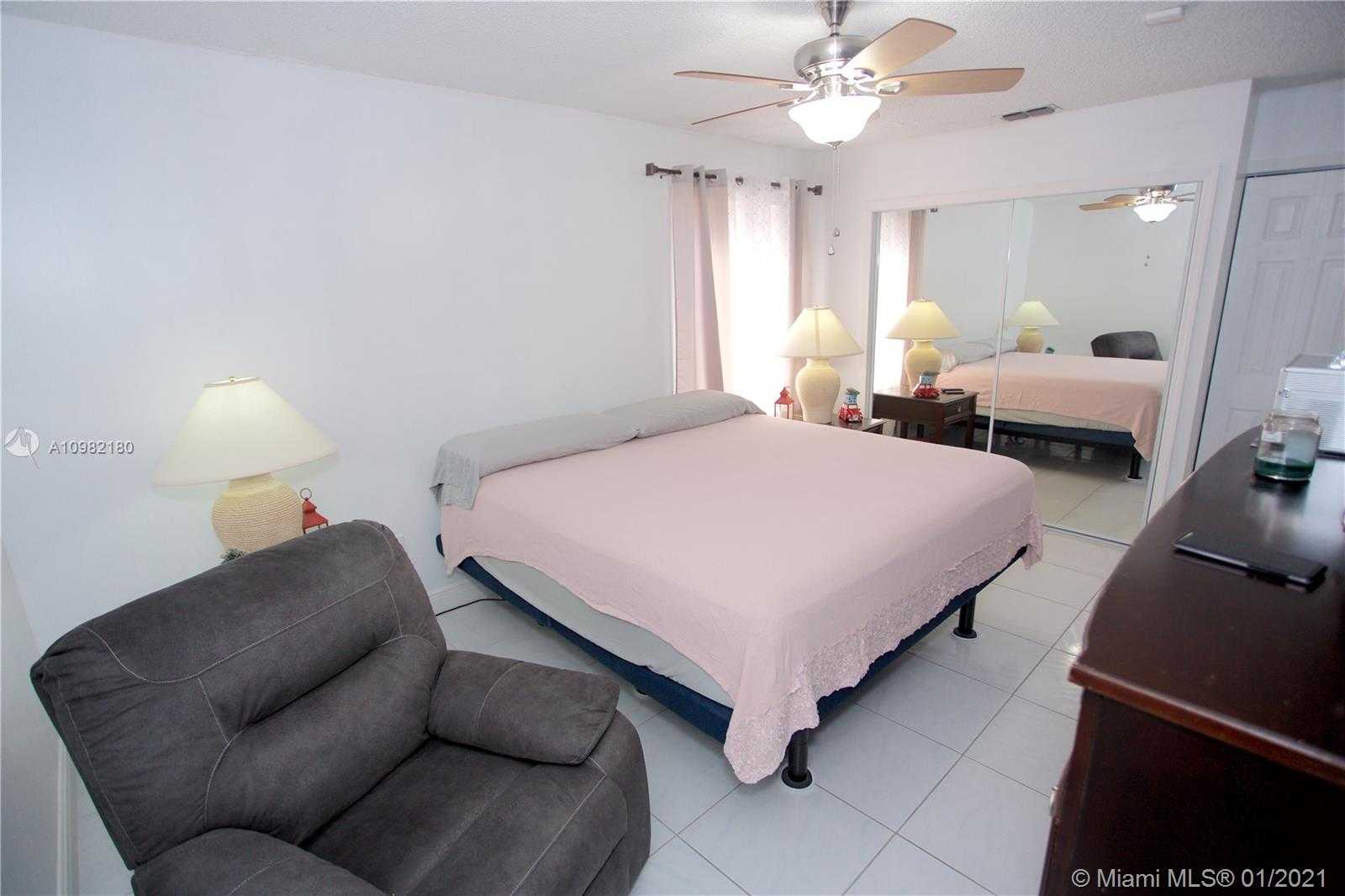 Small Image of 1795 SOUTH WEST 84TH TER, Miramar Number 12