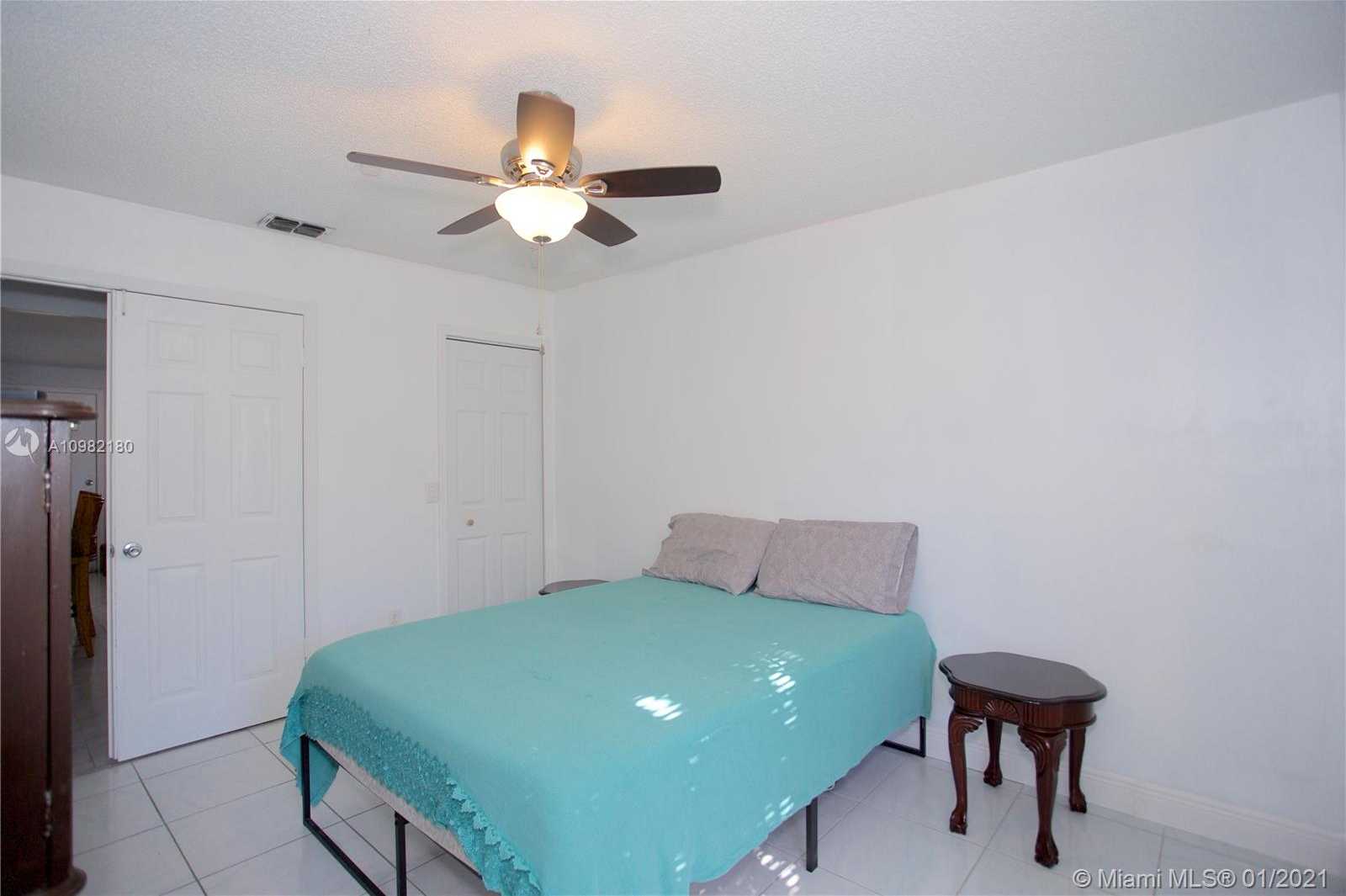 Small Image of 1795 SOUTH WEST 84TH TER, Miramar Number 15