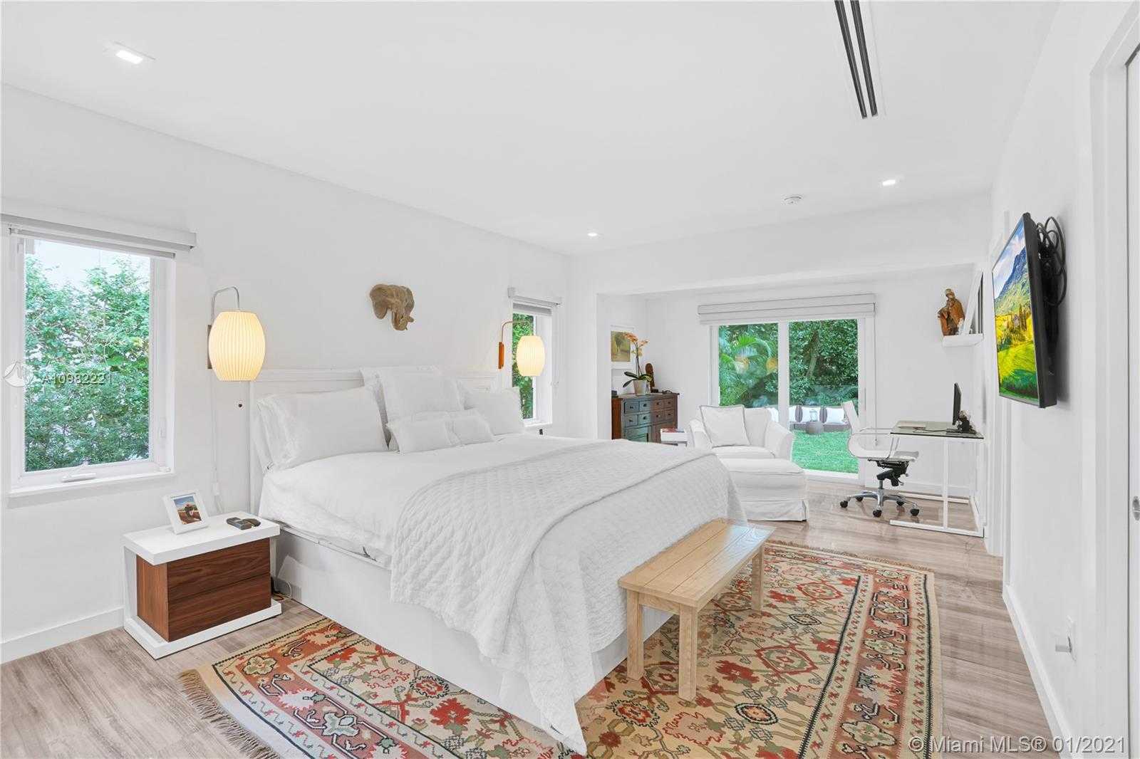 Small Image of 90 SOUTH PROSPECT DR, Coral Gables Number 11