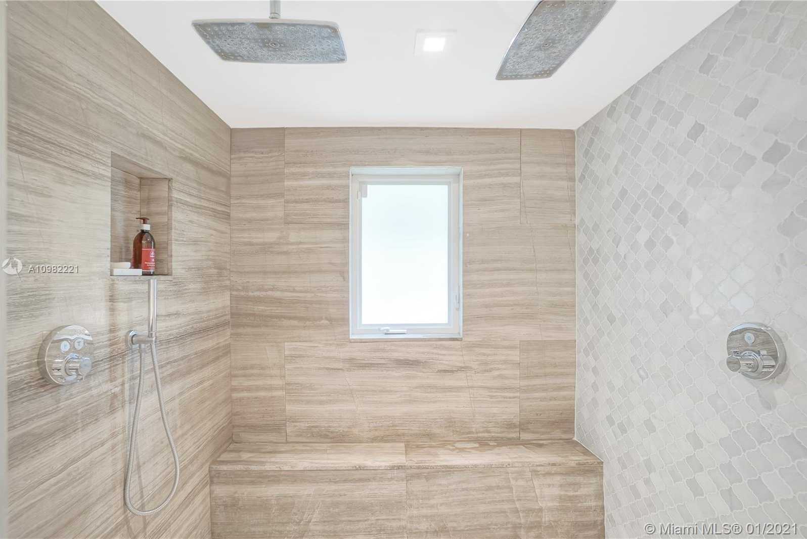 Small Image of 90 SOUTH PROSPECT DR, Coral Gables Number 13