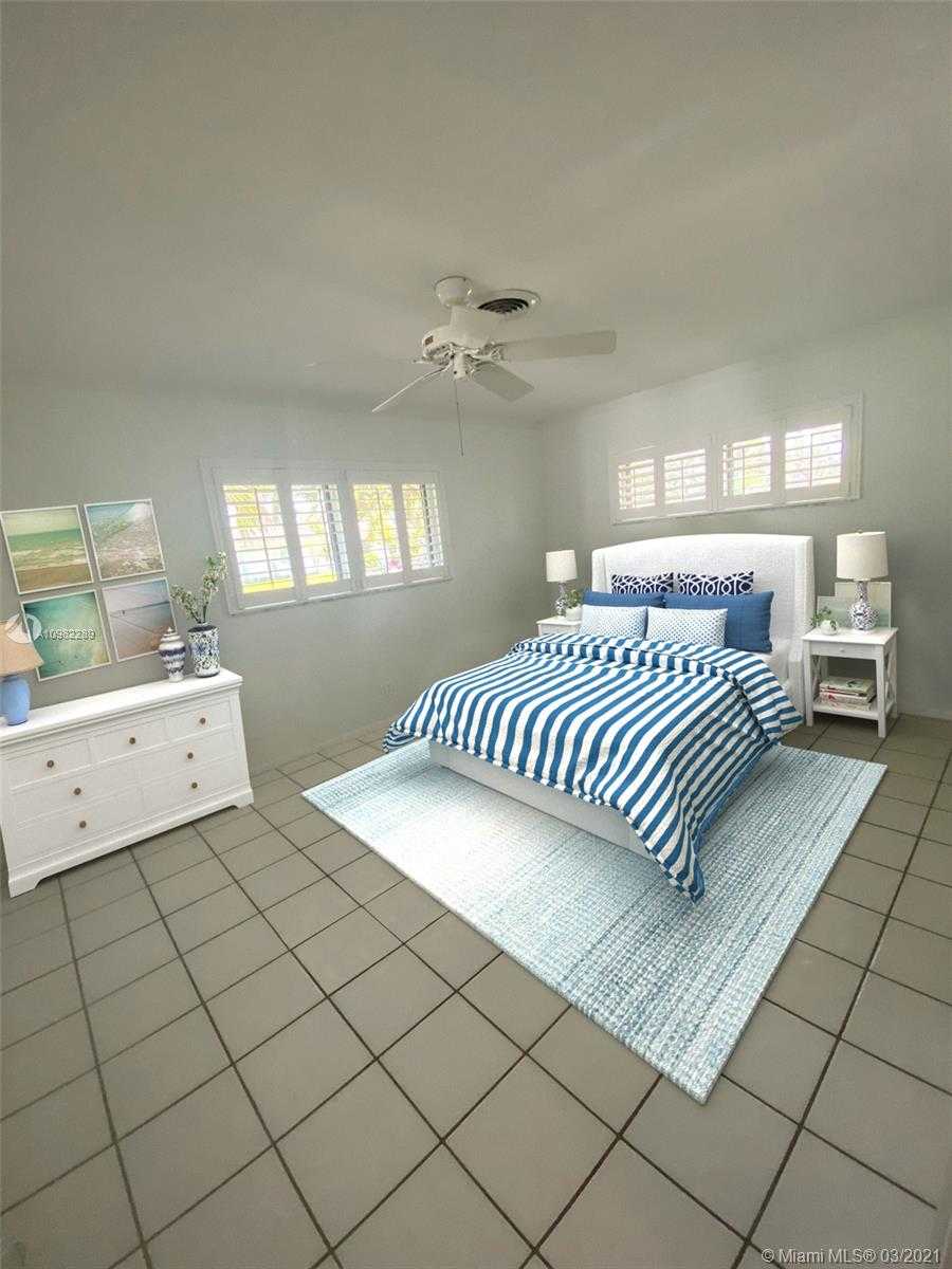Small Image of 17 MINNETONKA RD, Sea Ranch Lakes Number 9