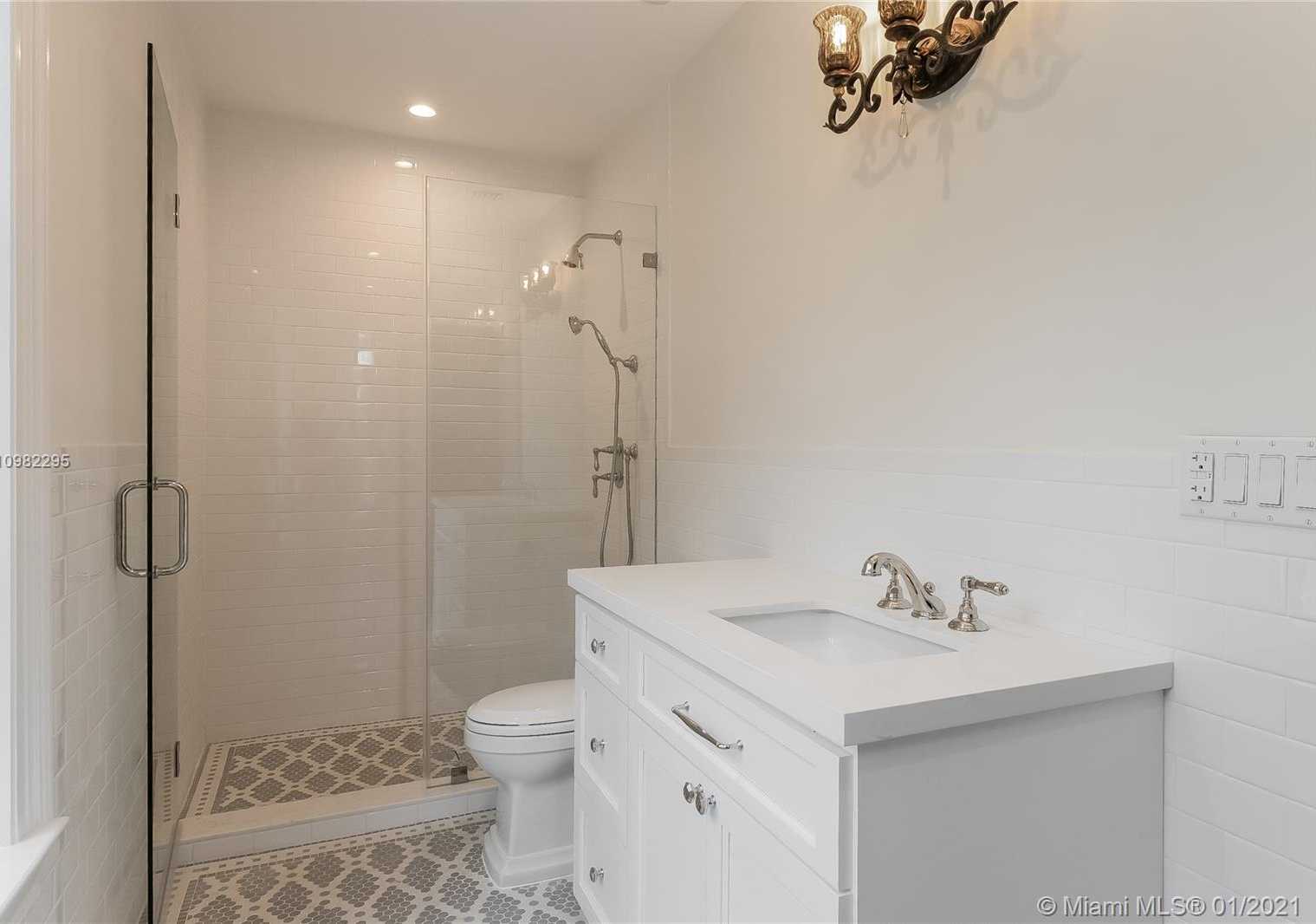 Small Image of 1311 ALHAMBRA CIRCLE, Coral Gables Number 13