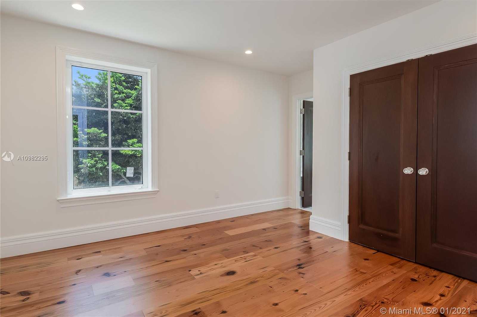 Small Image of 1311 ALHAMBRA CIRCLE, Coral Gables Number 15
