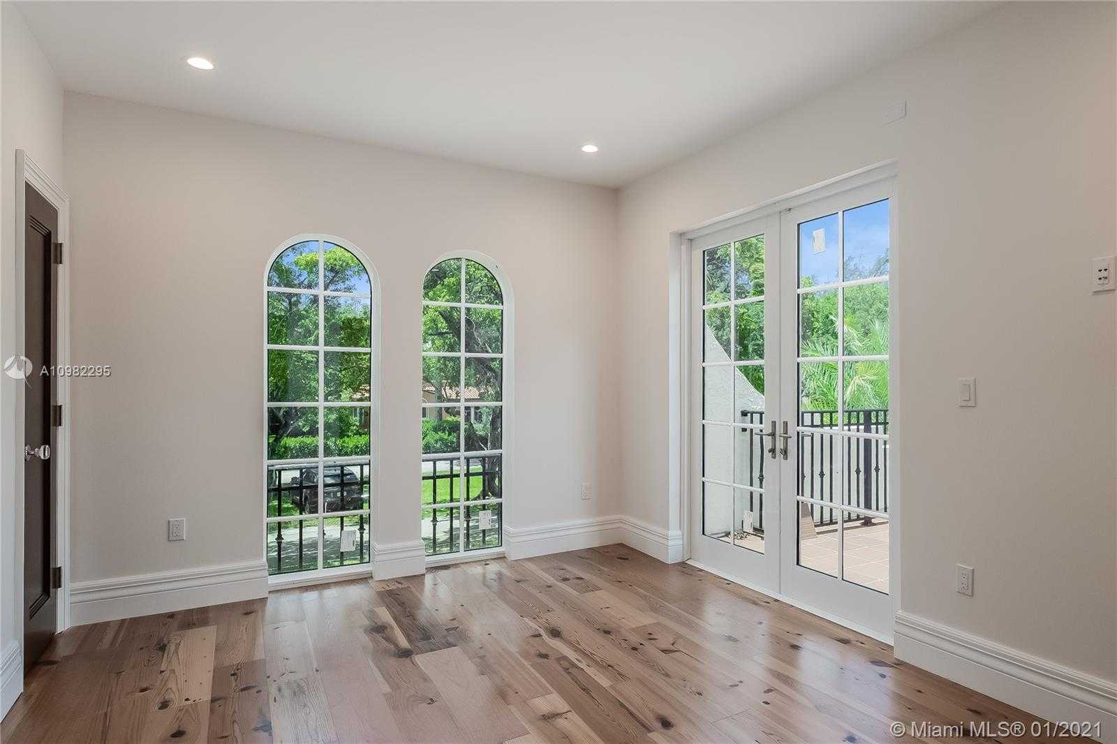 Small Image of 1311 ALHAMBRA CIRCLE, Coral Gables Number 17