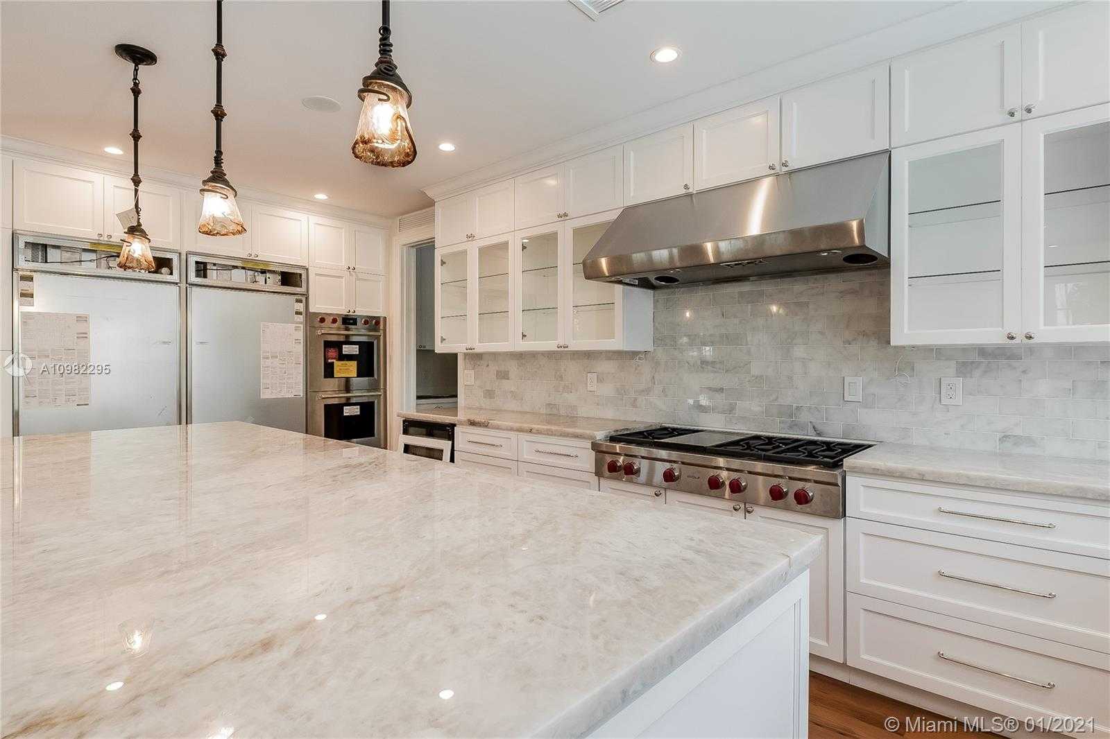 Small Image of 1311 ALHAMBRA CIRCLE, Coral Gables Number 25