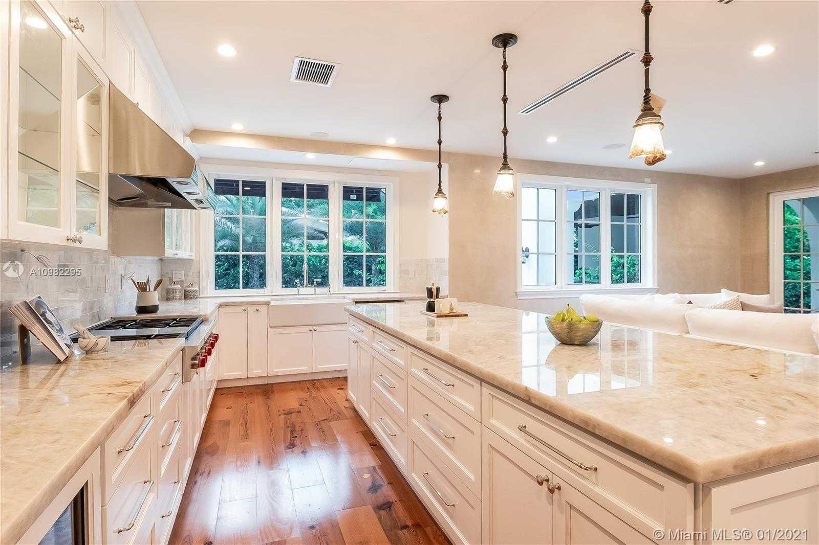 Small Image of 1311 ALHAMBRA CIRCLE, Coral Gables Number 27