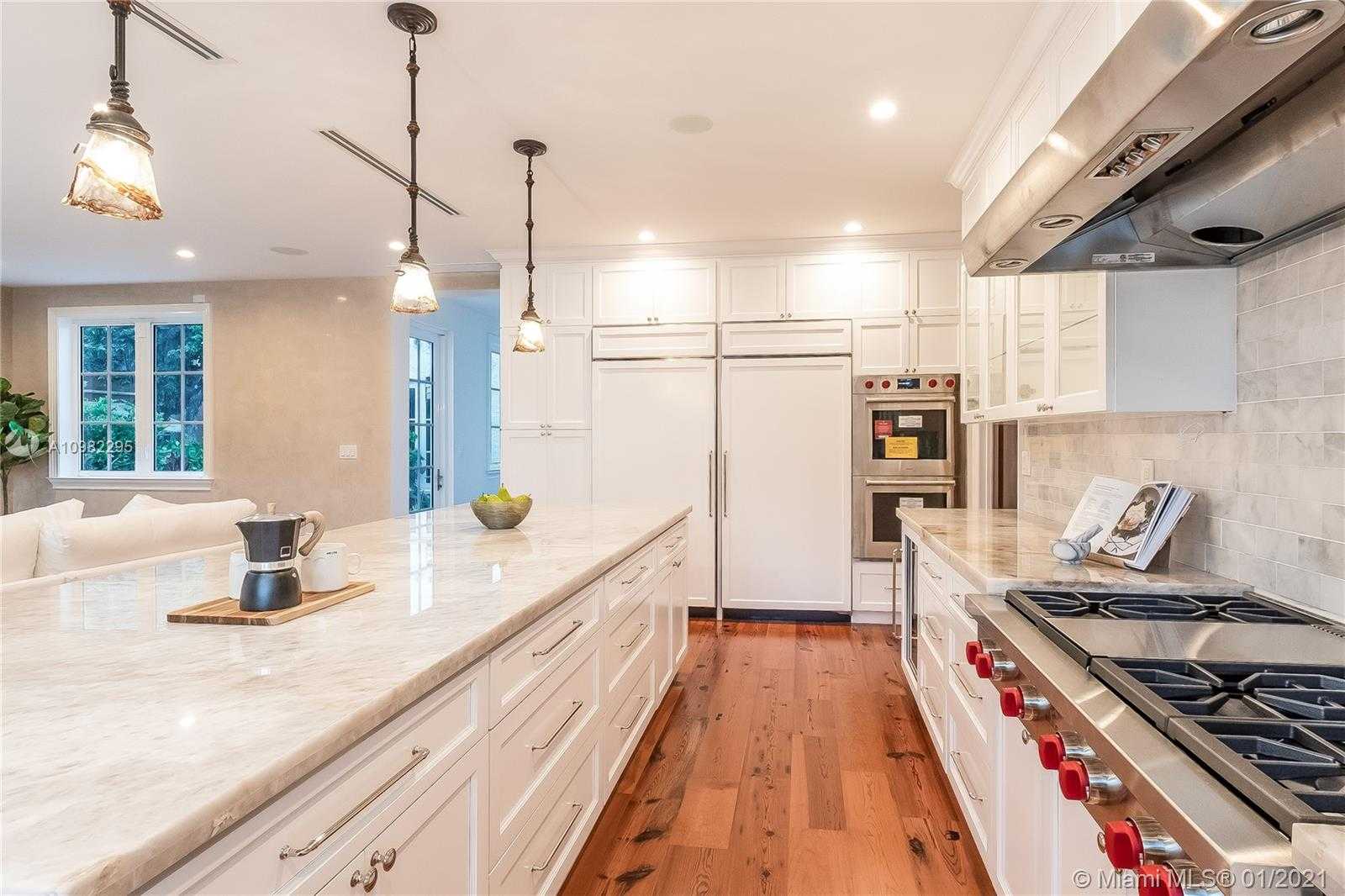 Small Image of 1311 ALHAMBRA CIRCLE, Coral Gables Number 28