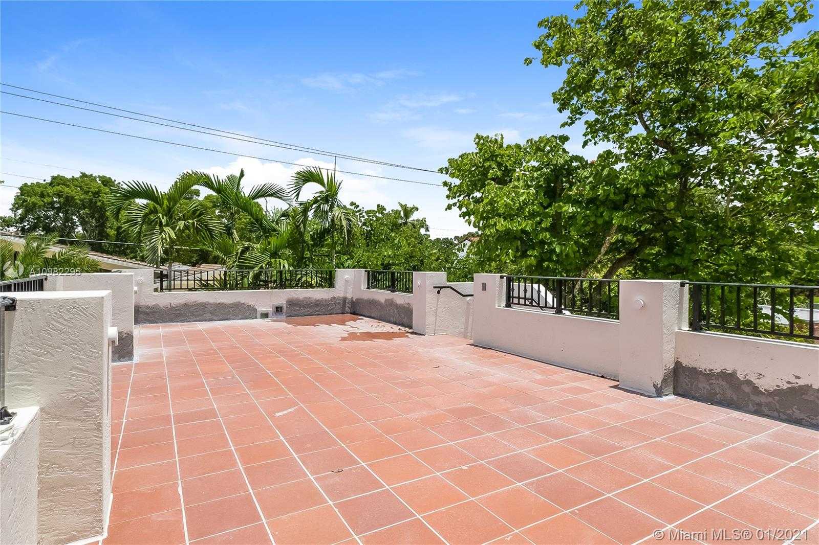 Small Image of 1311 ALHAMBRA CIRCLE, Coral Gables Number 41