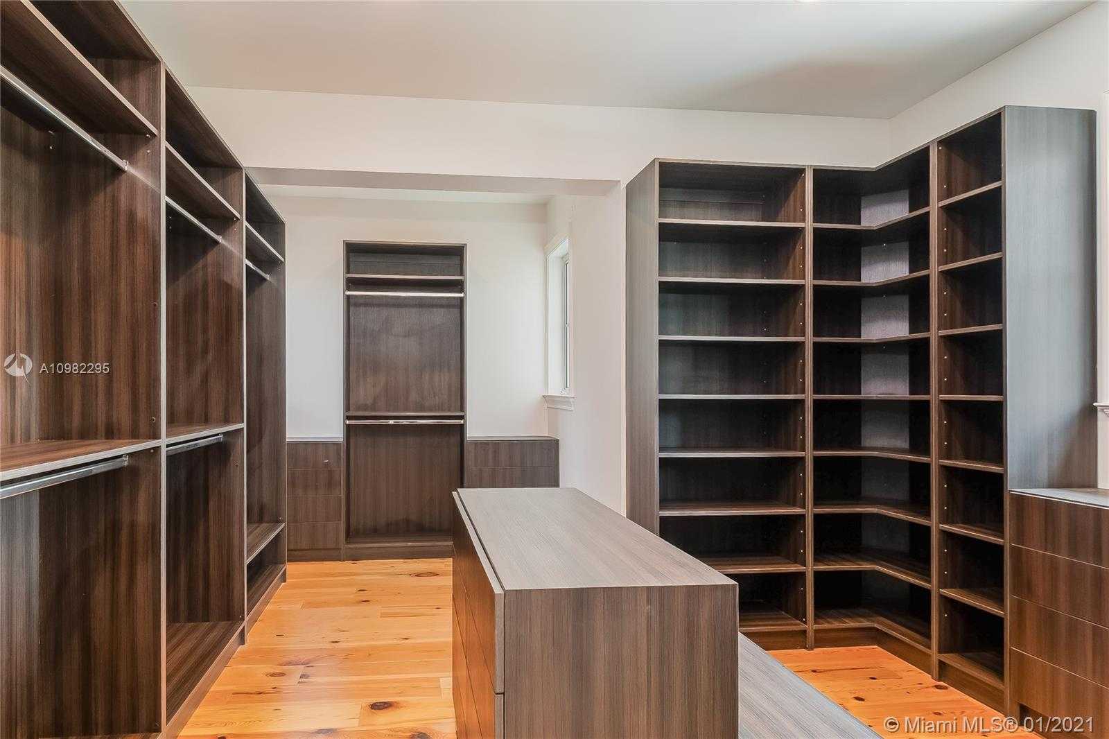 Small Image of 1311 ALHAMBRA CIRCLE, Coral Gables Number 46