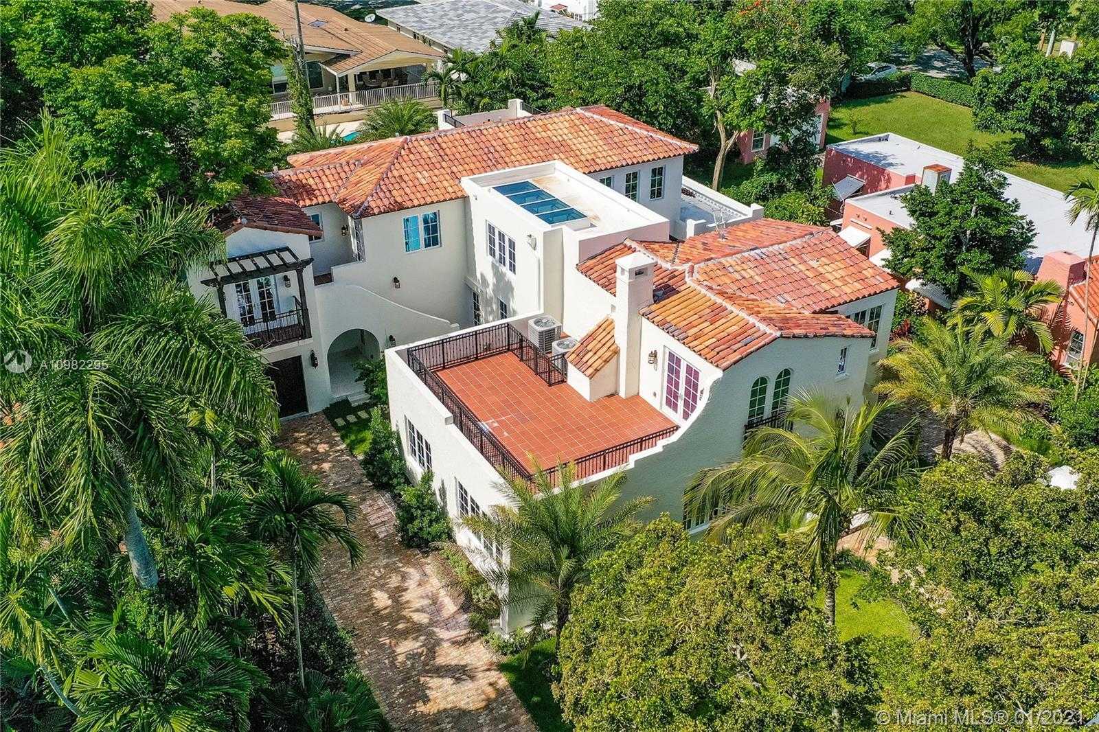 Small Image of 1311 ALHAMBRA CIRCLE, Coral Gables Number 5