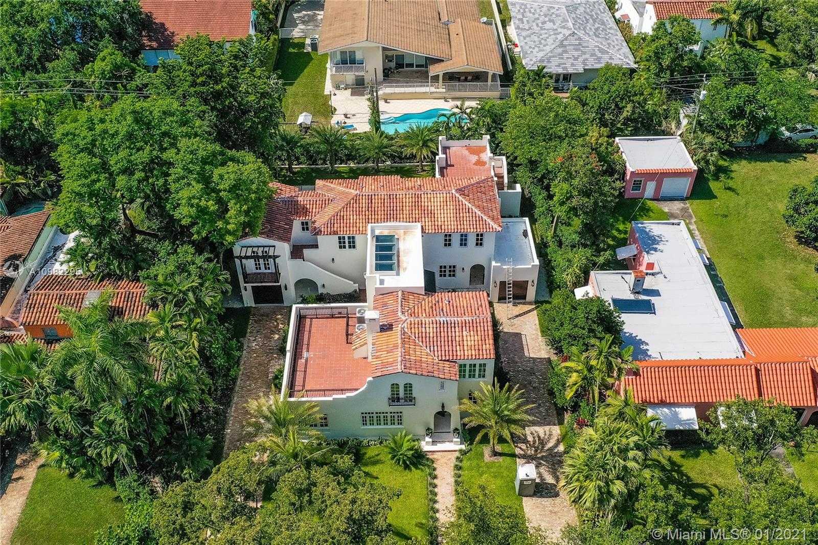Small Image of 1311 ALHAMBRA CIRCLE, Coral Gables Number 9