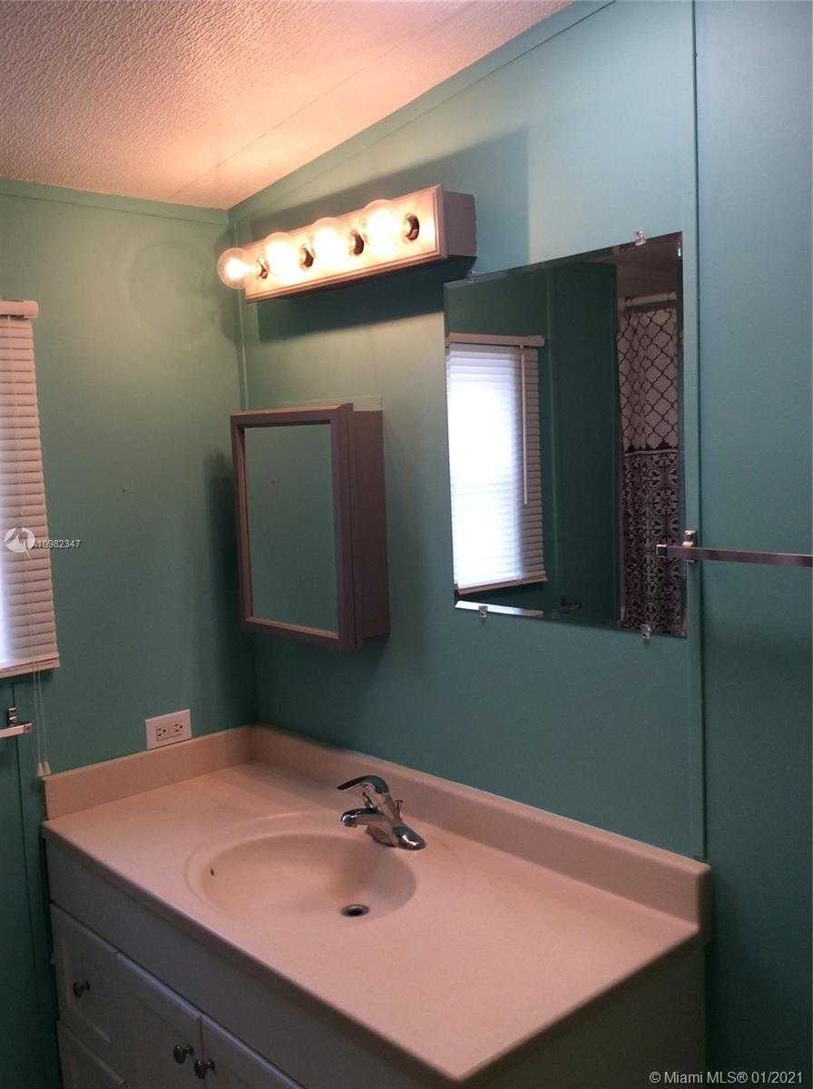 Small Image of 34715 SOUTH WEST 187 CT #46, Homestead Number 11
