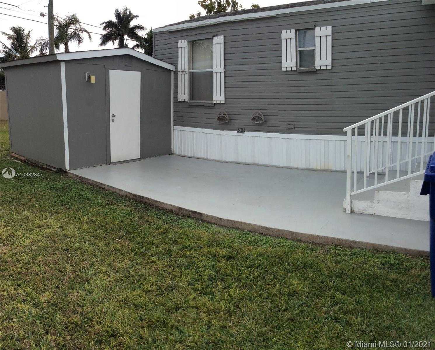 Small Image of 34715 SOUTH WEST 187 CT #46, Homestead Number 16